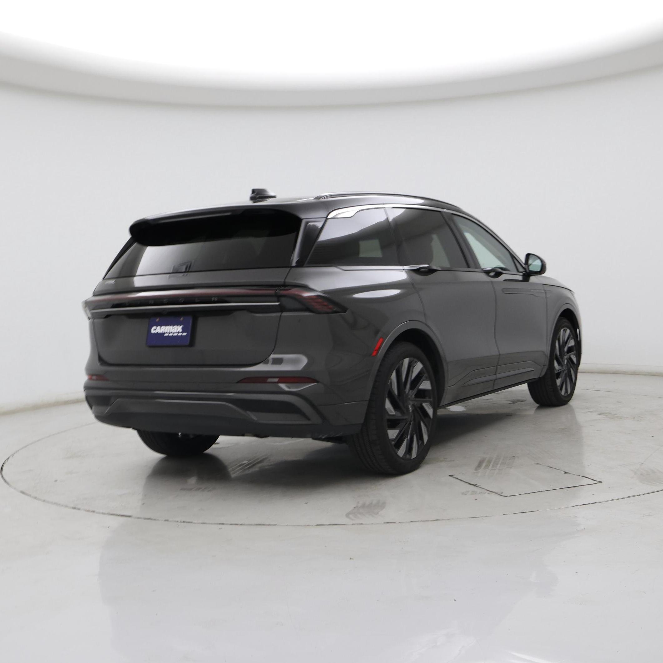 Thumbnail: 2024 Lincoln Nautilus - 8
