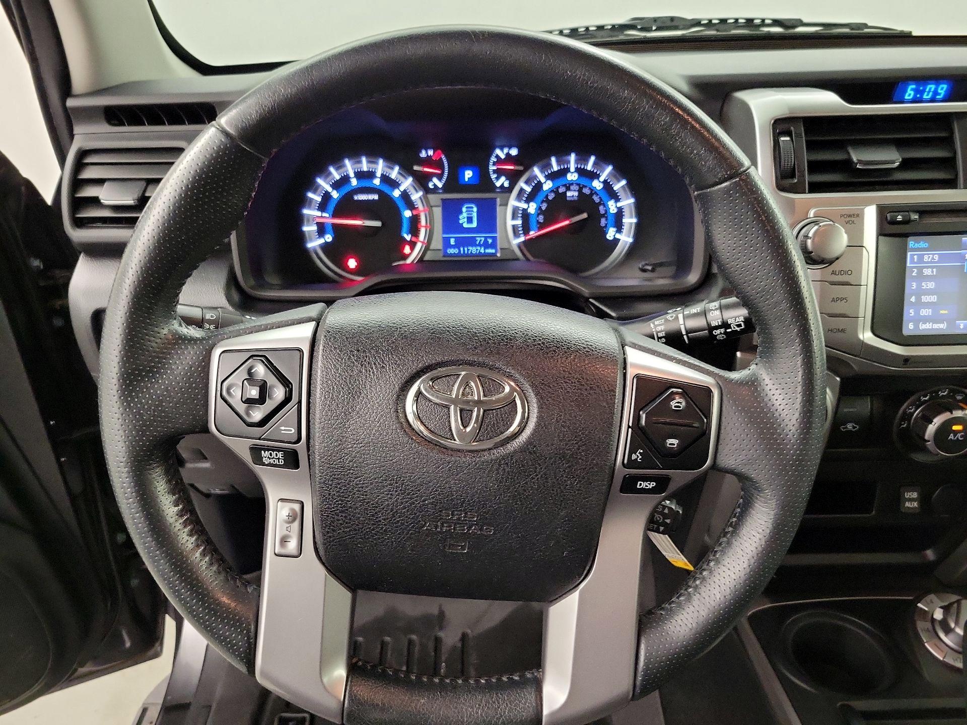 Thumbnail: 2016 Toyota 4Runner - 10