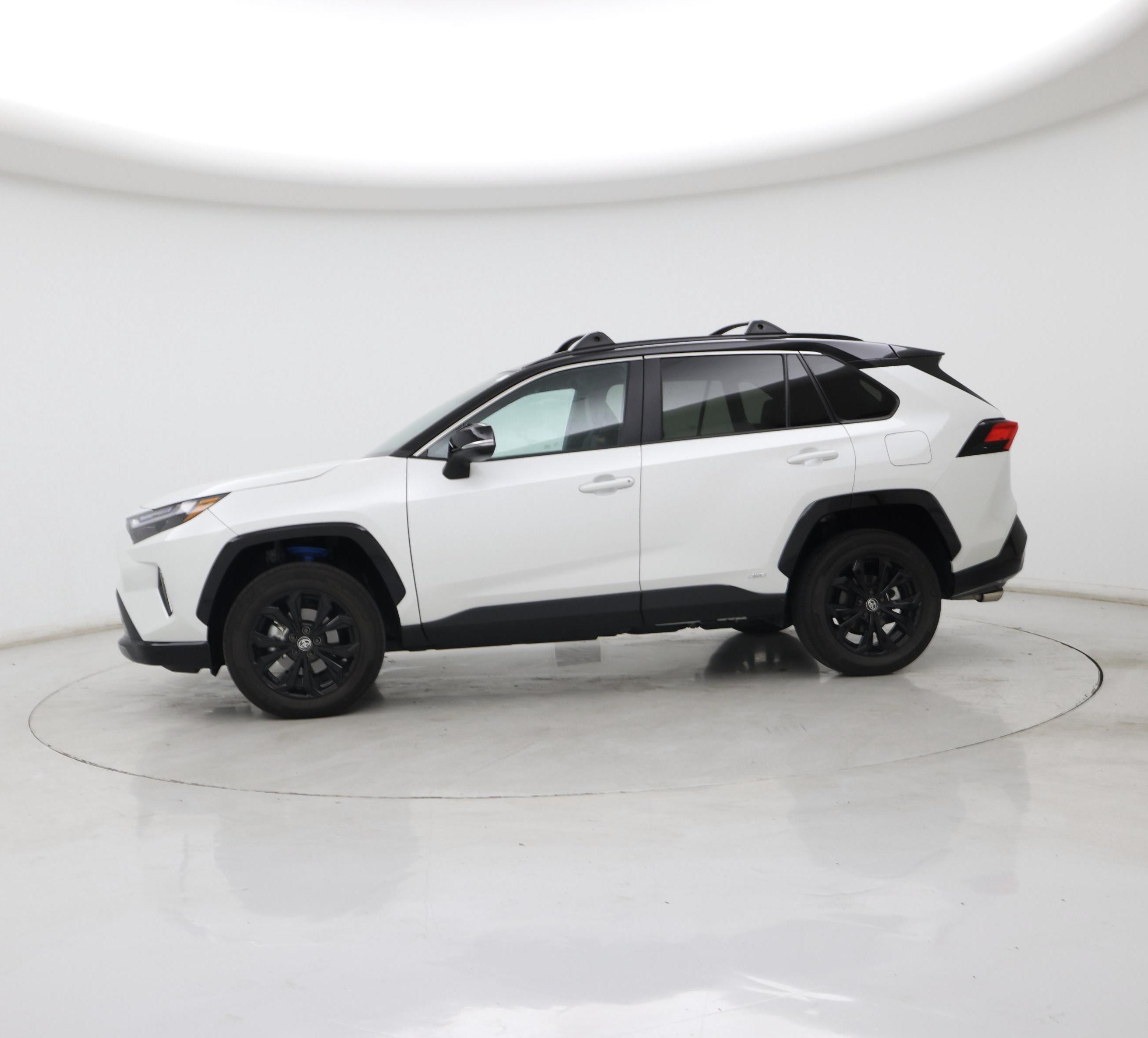 Thumbnail: 2024 Toyota RAV4 - 3