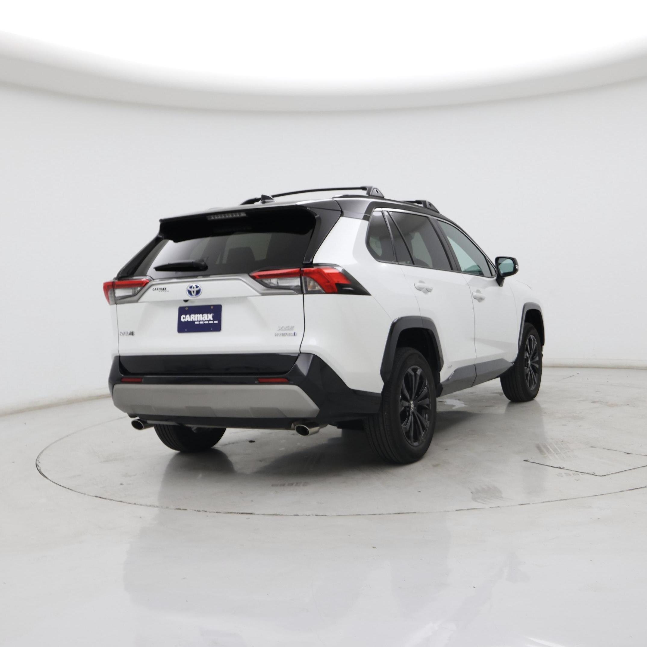 Thumbnail: 2024 Toyota RAV4 - 8