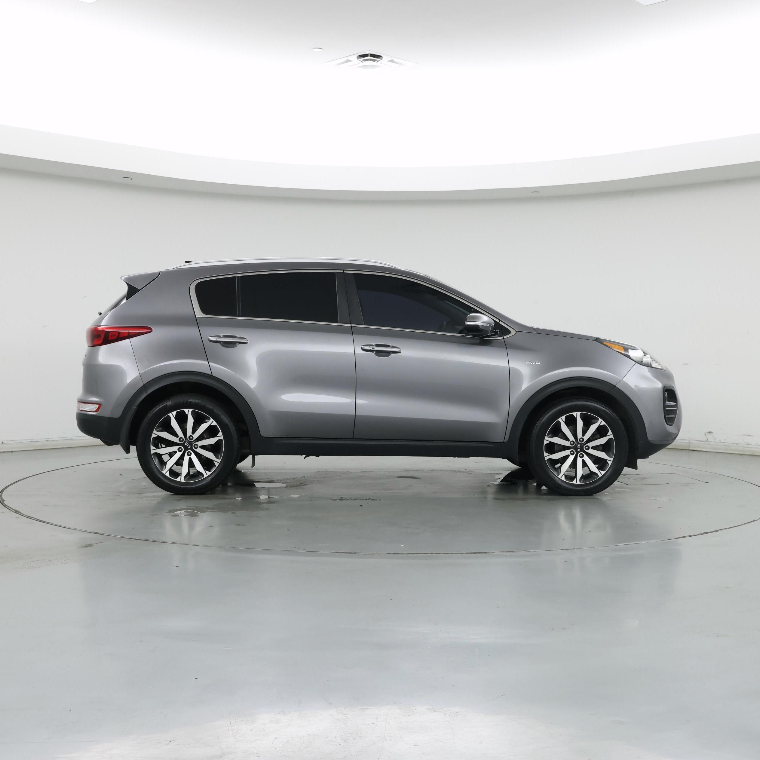 Thumbnail: 2017 Kia Sportage - 7