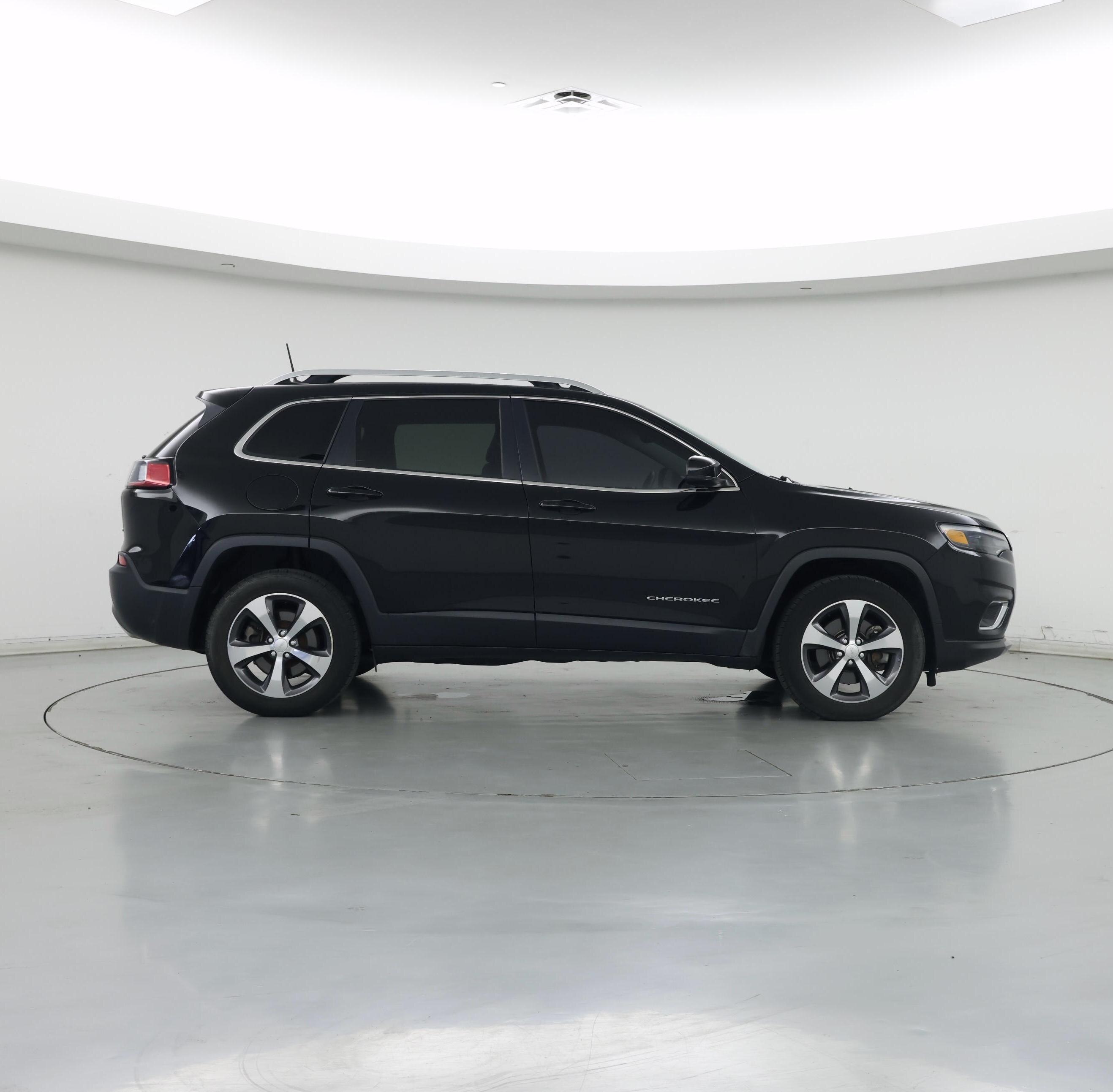 Thumbnail: 2019 Jeep Cherokee - 7