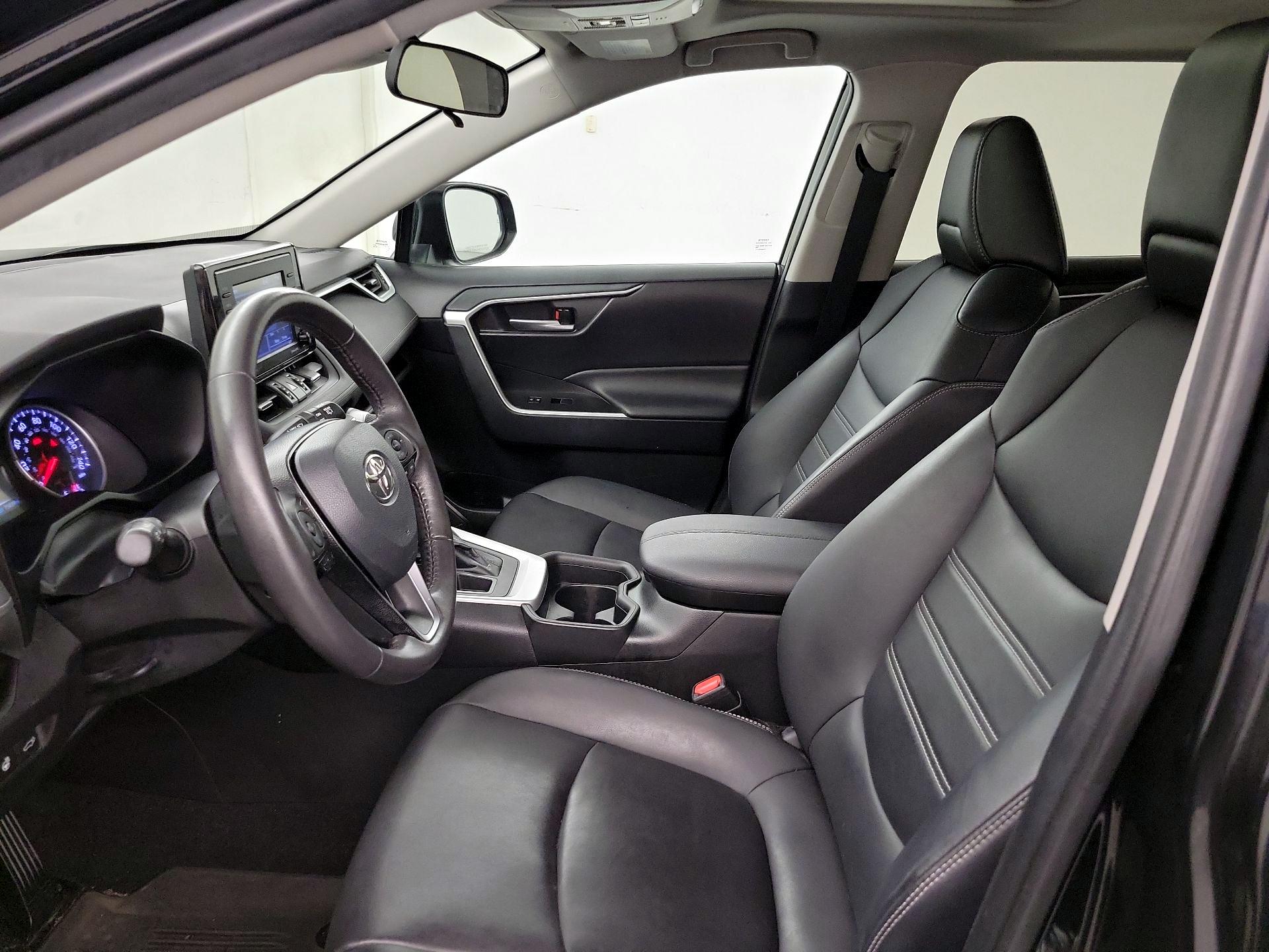 Thumbnail: 2021 Toyota RAV4 - 11