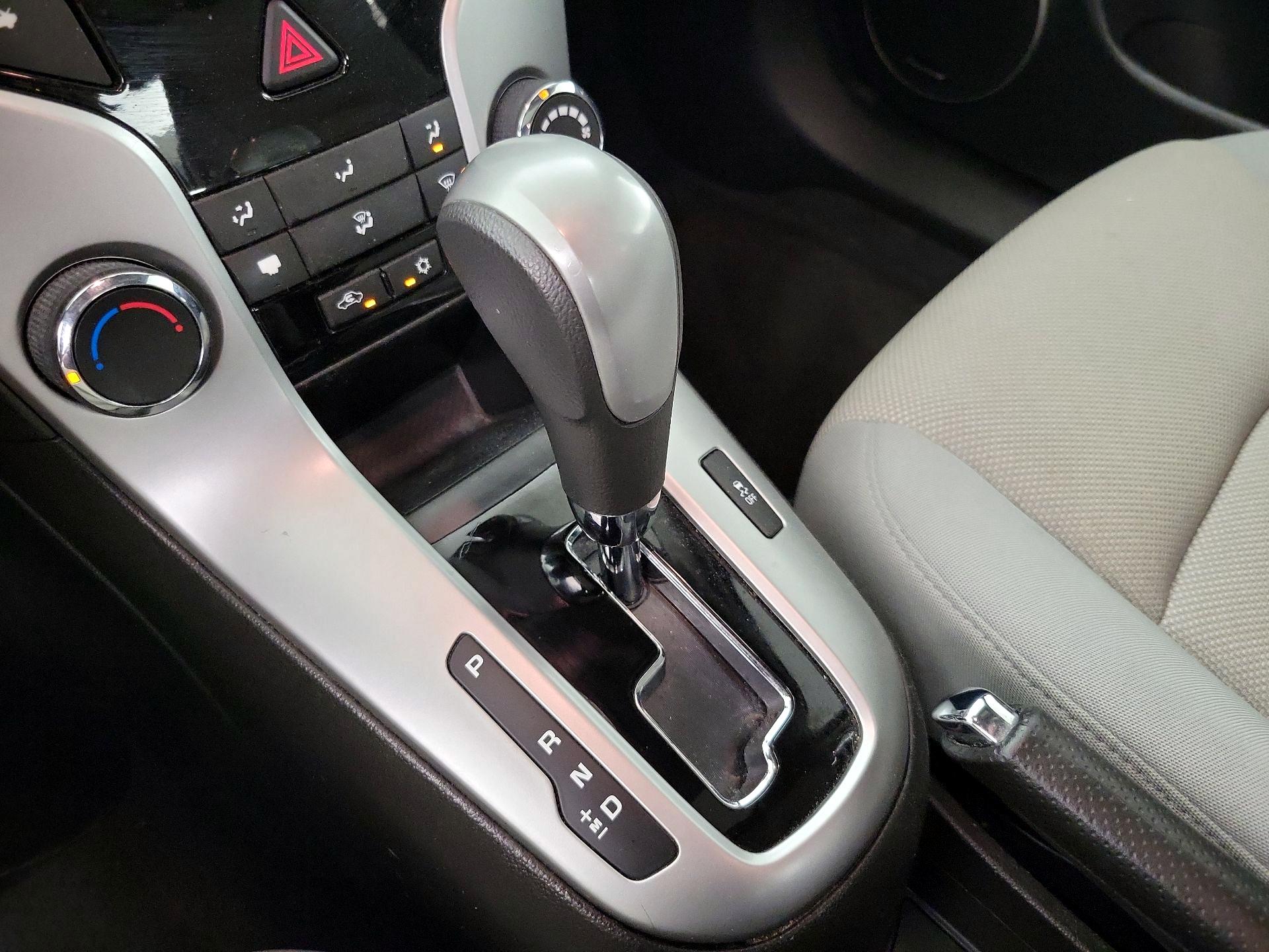 Thumbnail: 2016 Chevrolet Cruze - 15