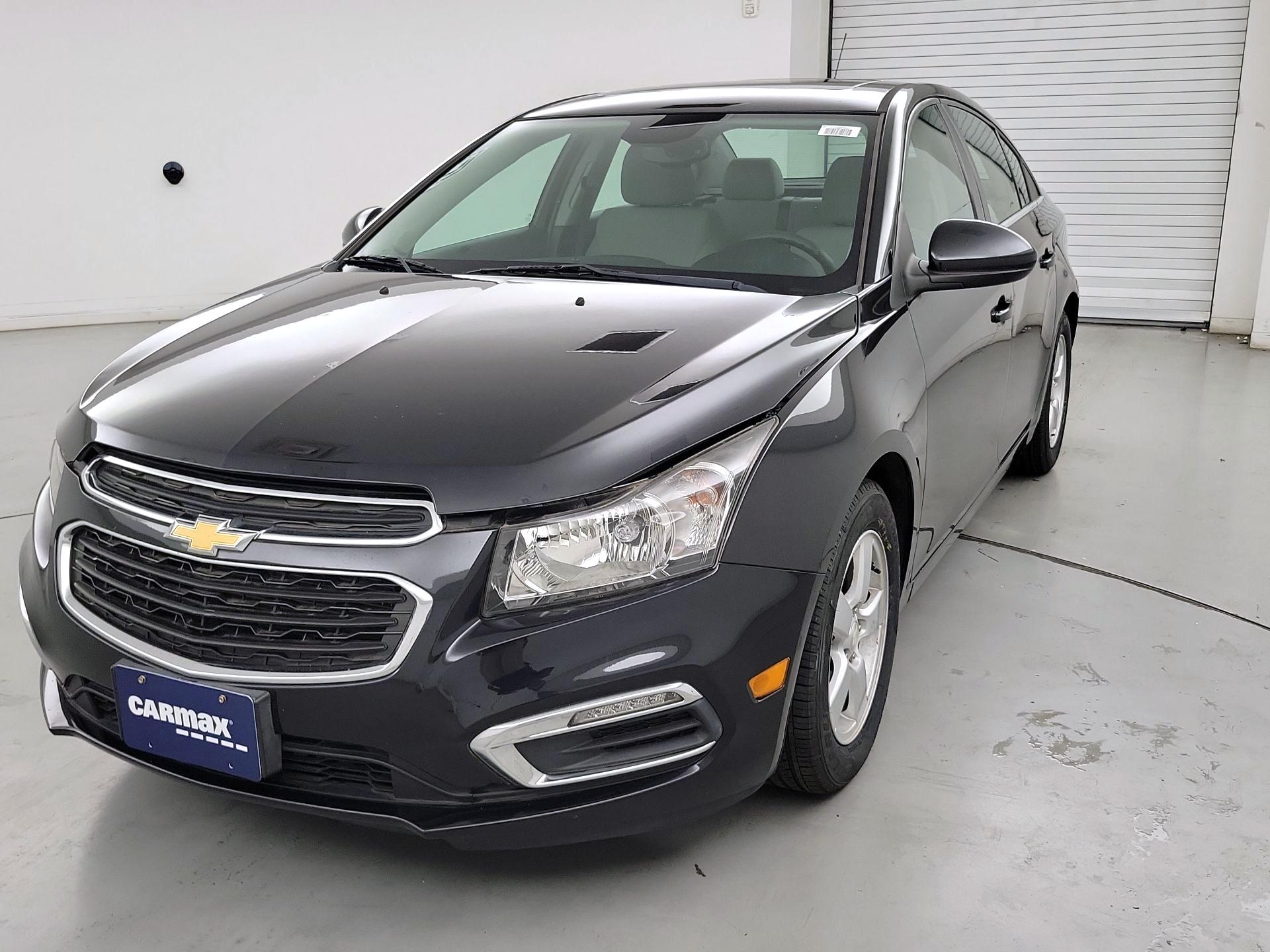 Thumbnail: 2016 Chevrolet Cruze - 3