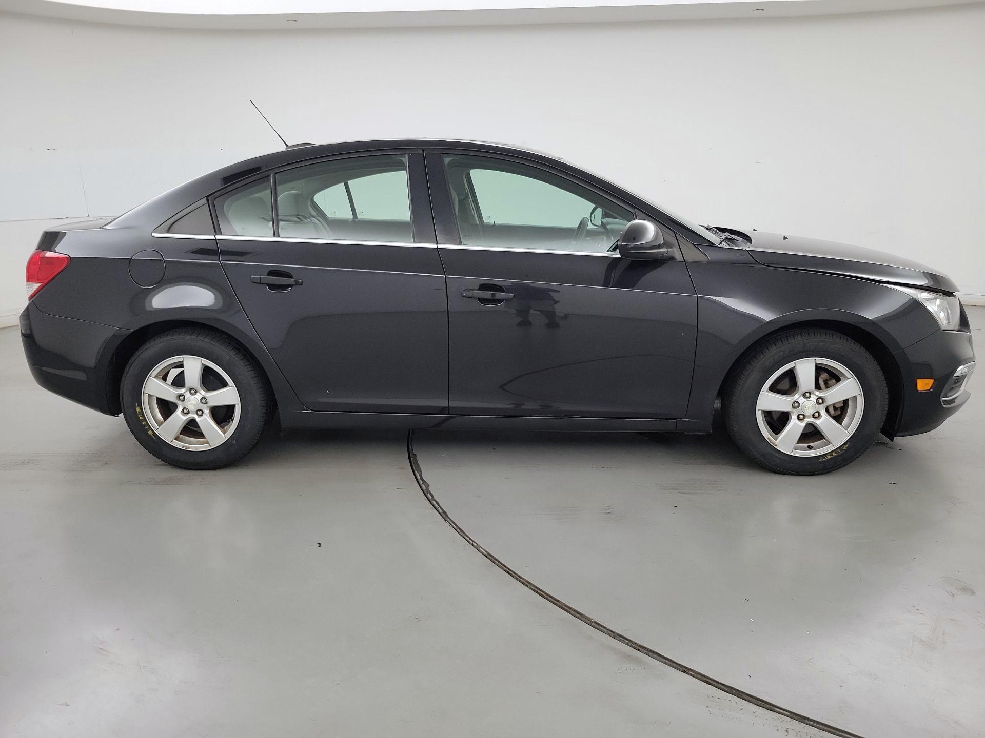 Thumbnail: 2016 Chevrolet Cruze - 4