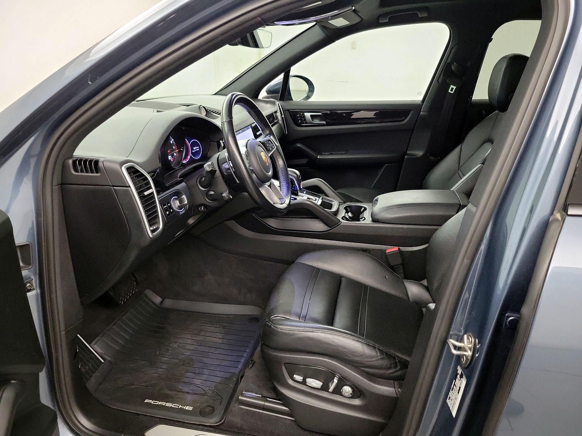 Thumbnail: 2019 Porsche Cayenne - 11