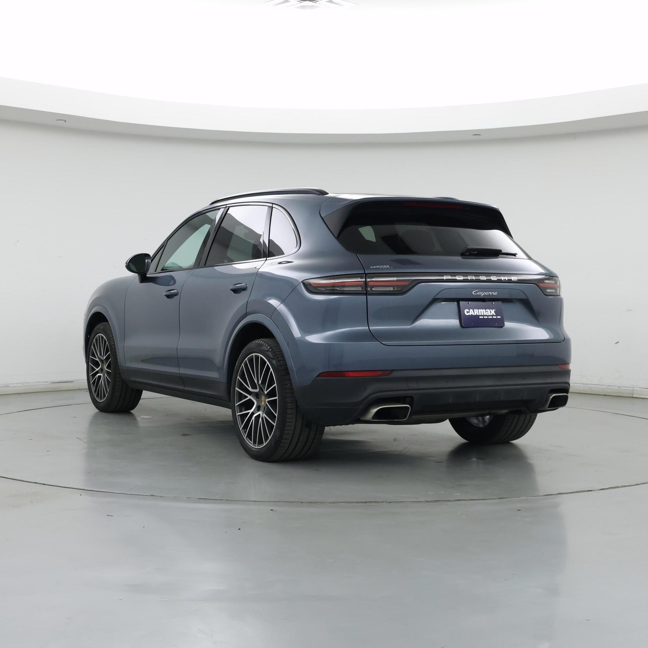 Thumbnail: 2019 Porsche Cayenne - 2