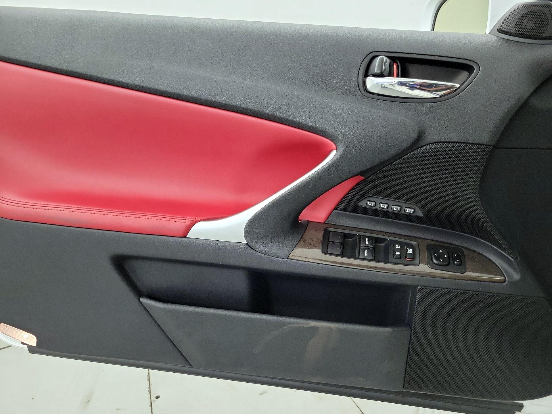 Thumbnail: 2014 Lexus IS - 12