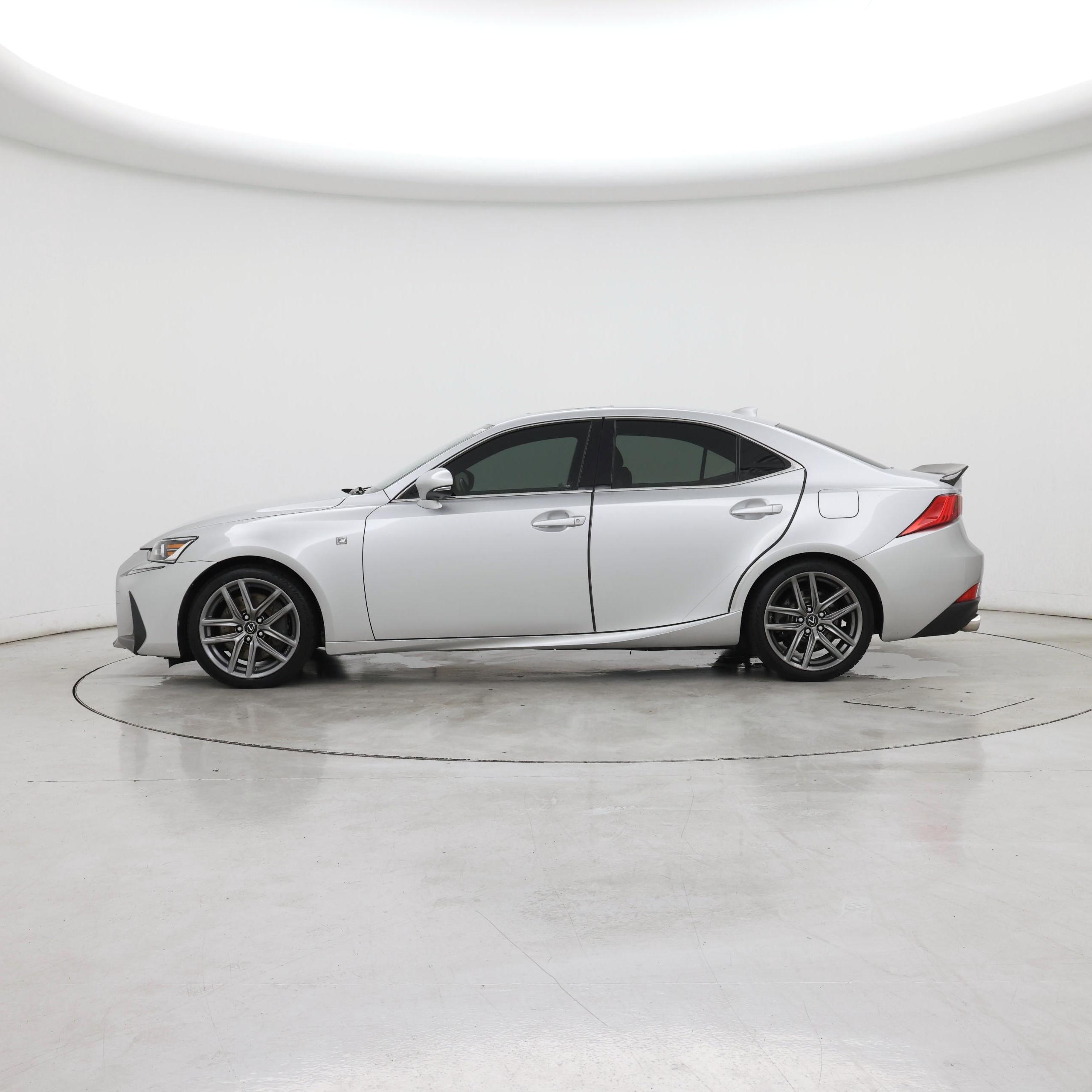 Thumbnail: 2017 Lexus IS - 3