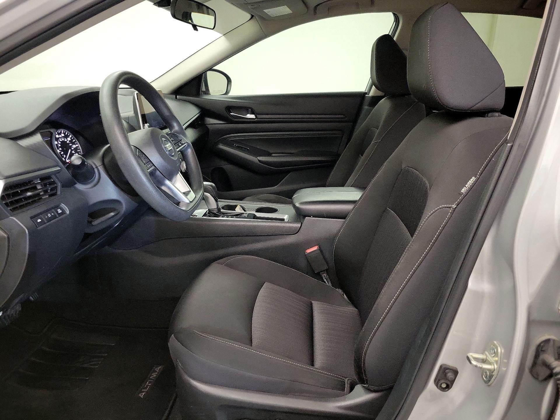 Thumbnail: 2019 Nissan Altima - 11