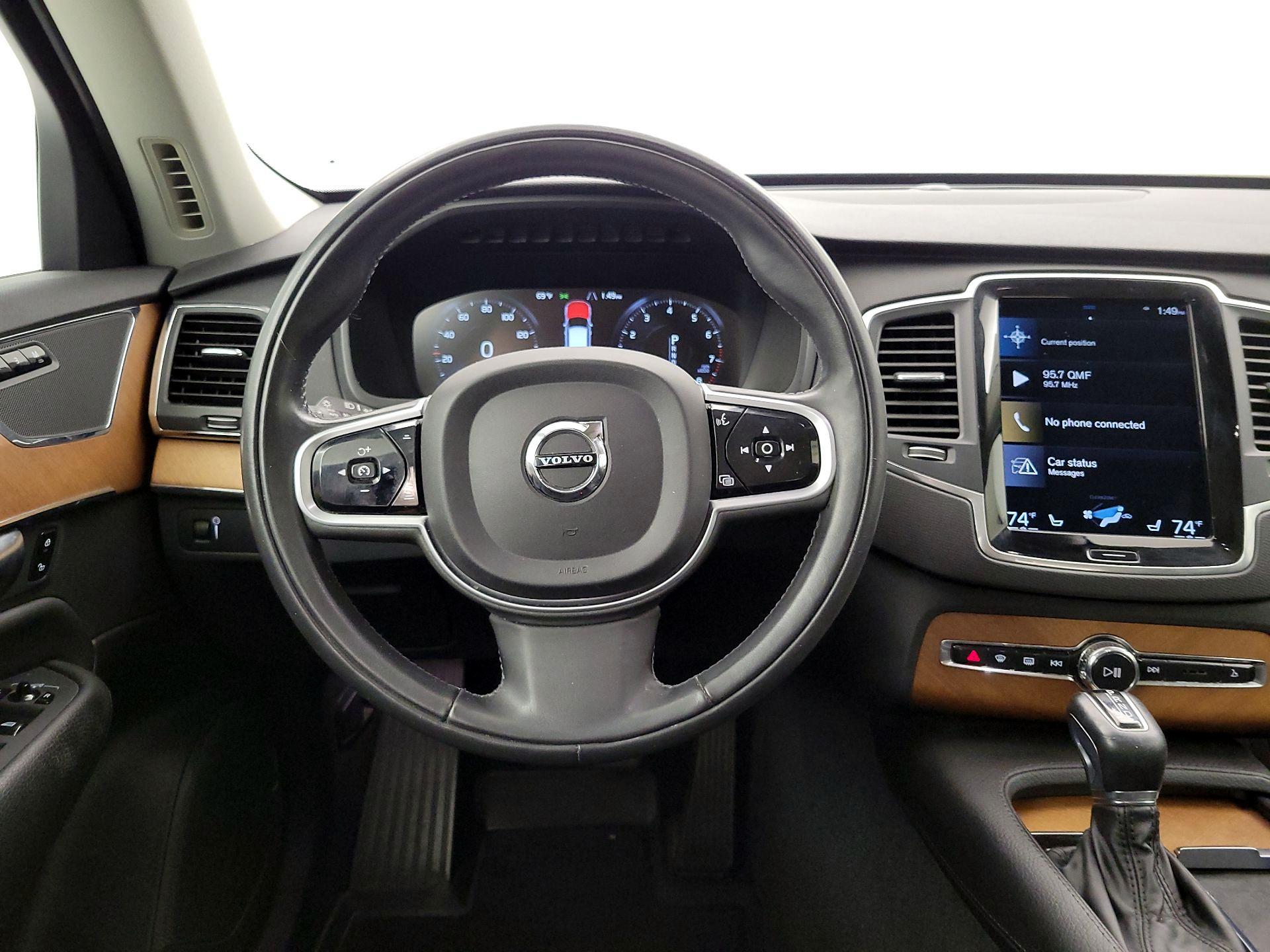 Thumbnail: 2021 Volvo XC90 - 10