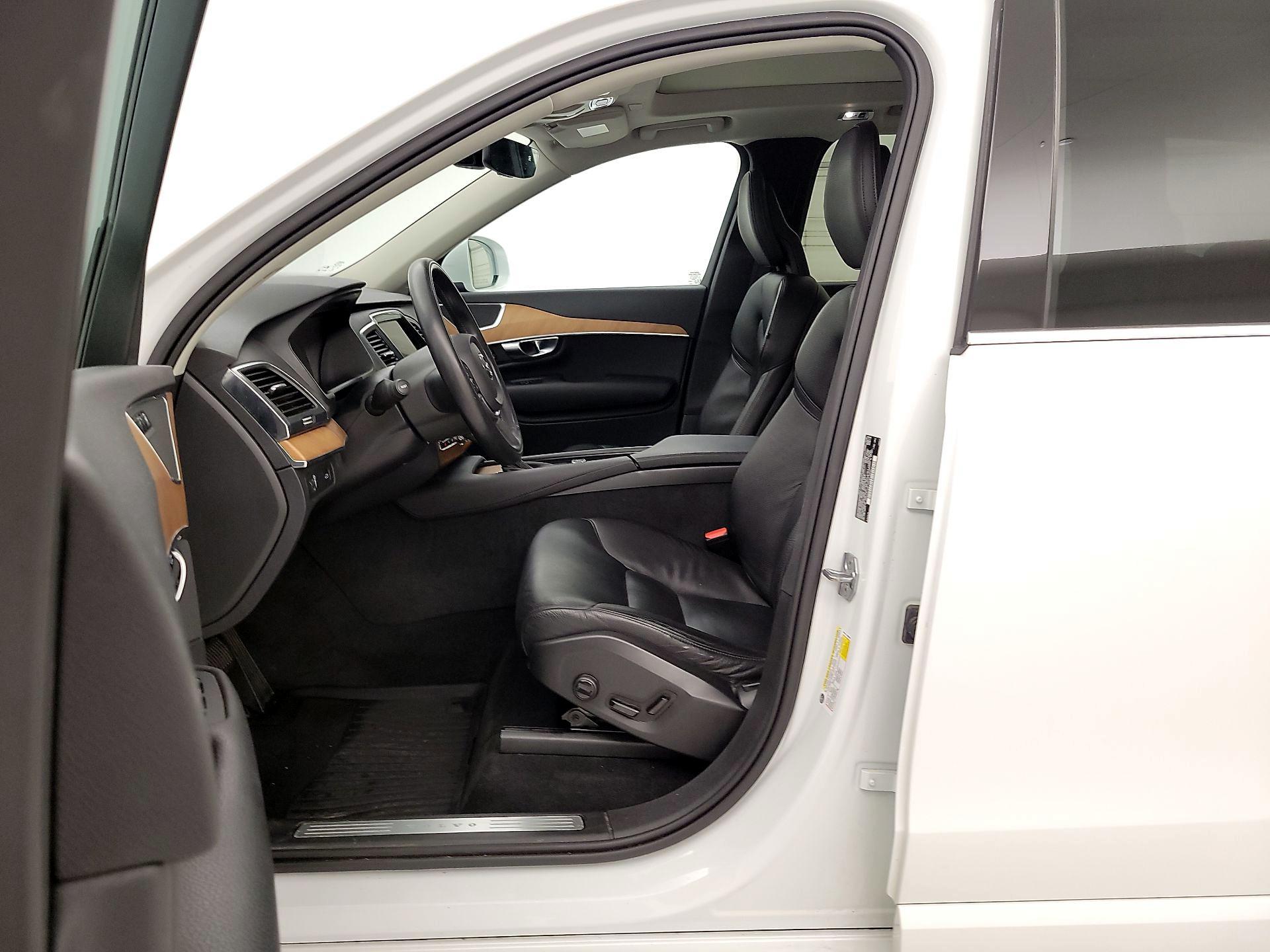 Thumbnail: 2021 Volvo XC90 - 11