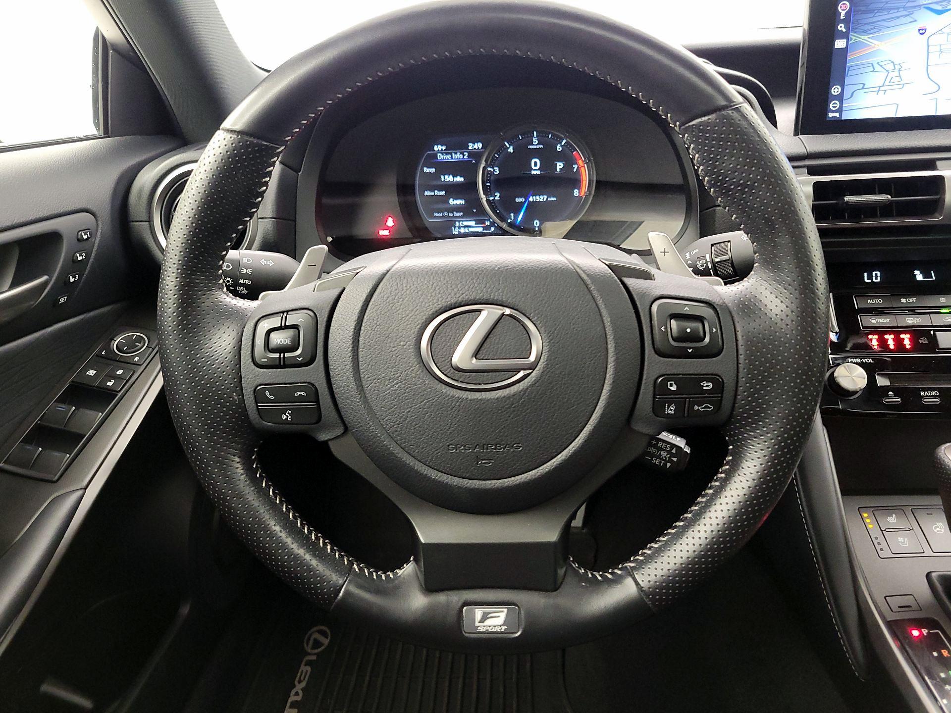Thumbnail: 2022 Lexus IS - 10
