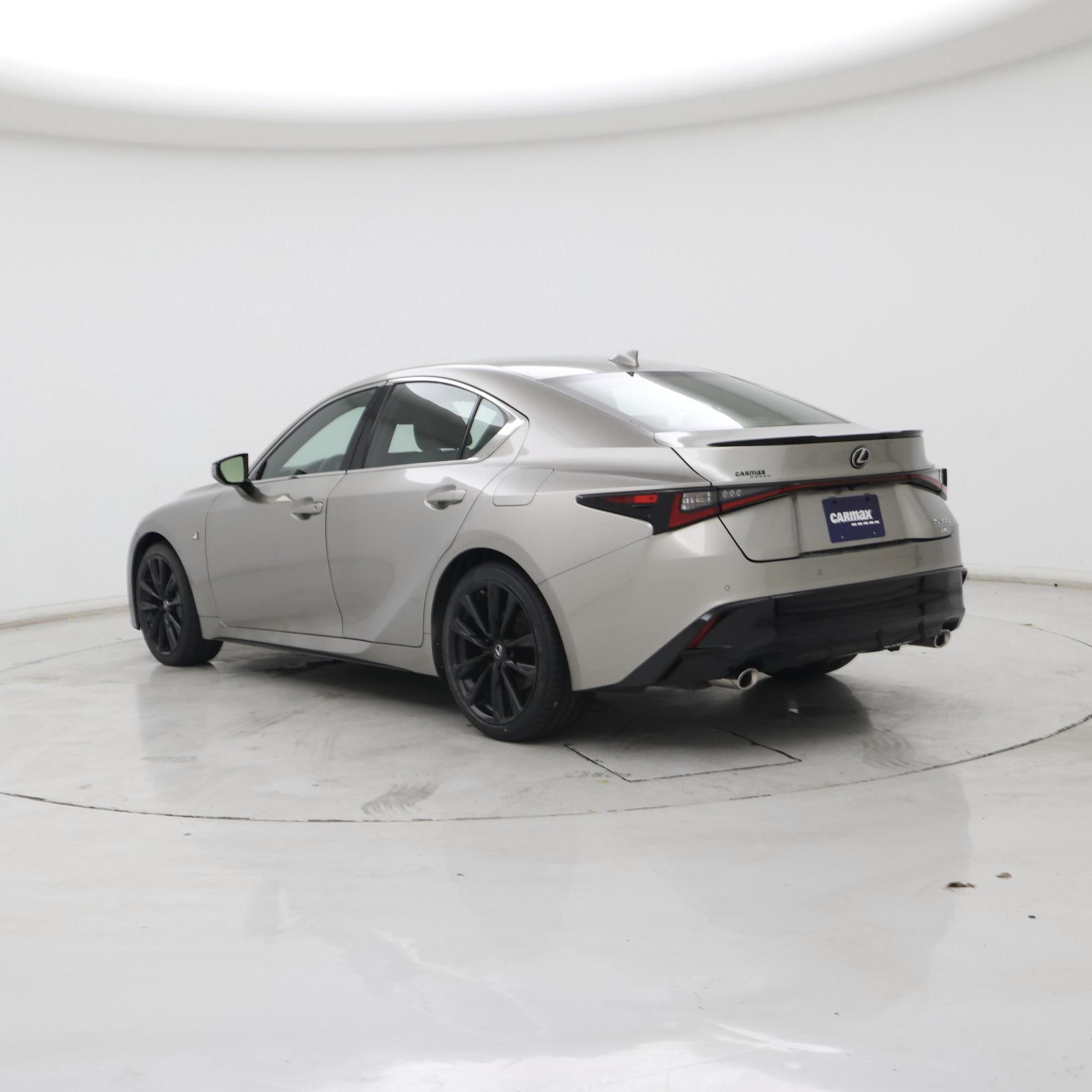 Thumbnail: 2022 Lexus IS - 2