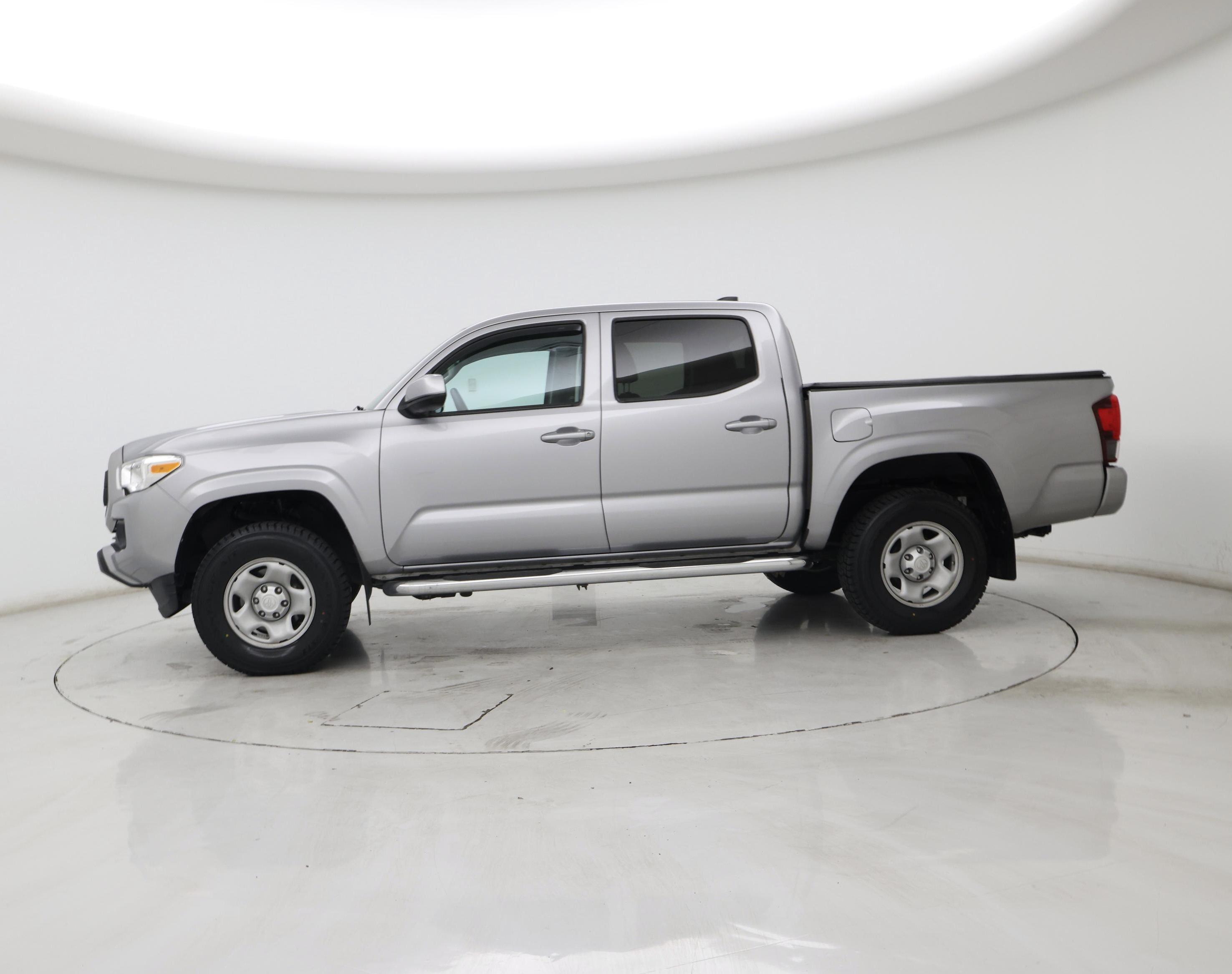 Thumbnail: 2021 Toyota Tacoma - 3