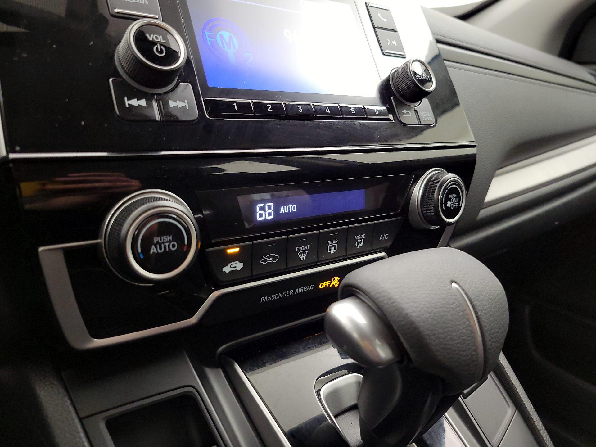 Thumbnail: 2019 Honda CR-V - 16