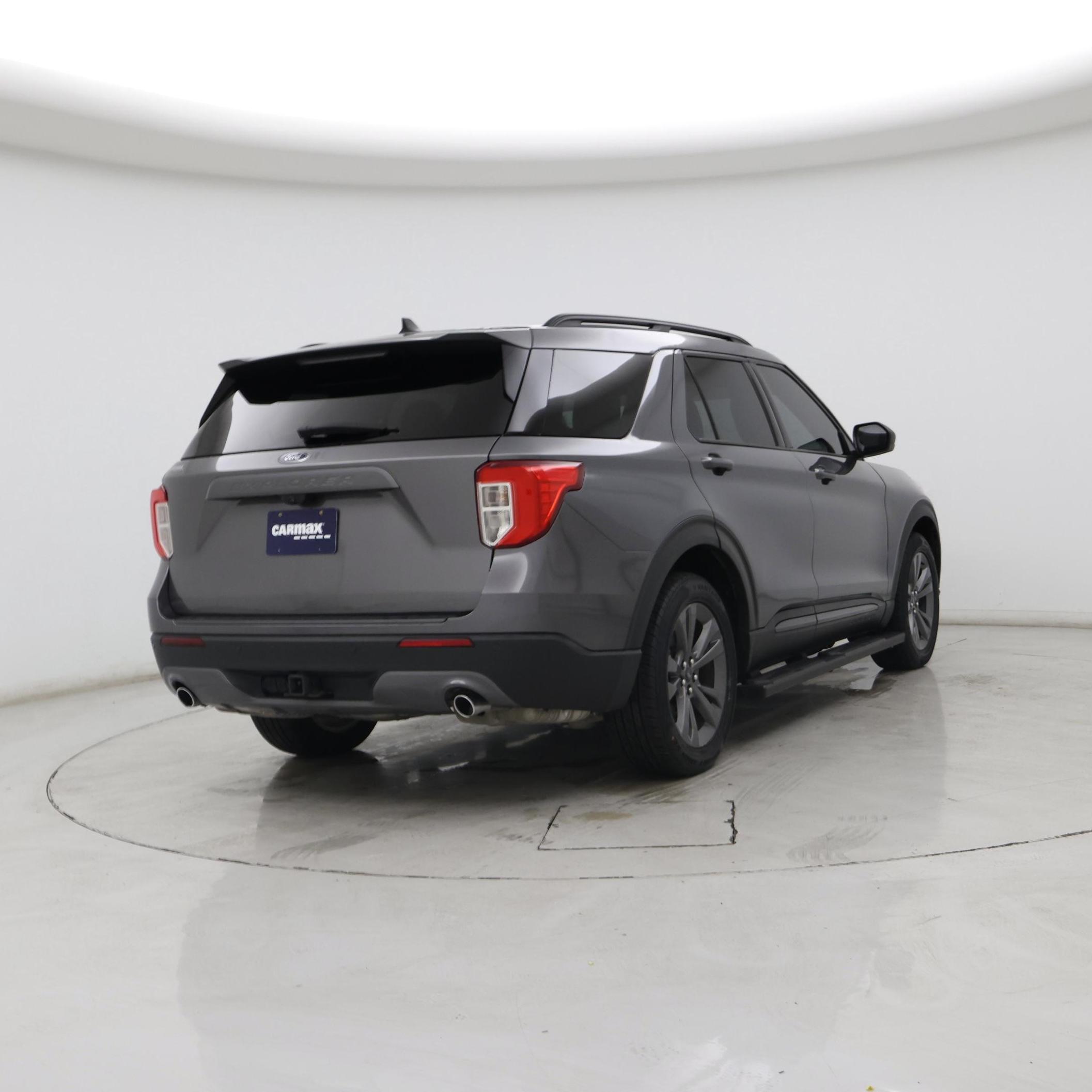 Thumbnail: 2021 Ford Explorer - 8