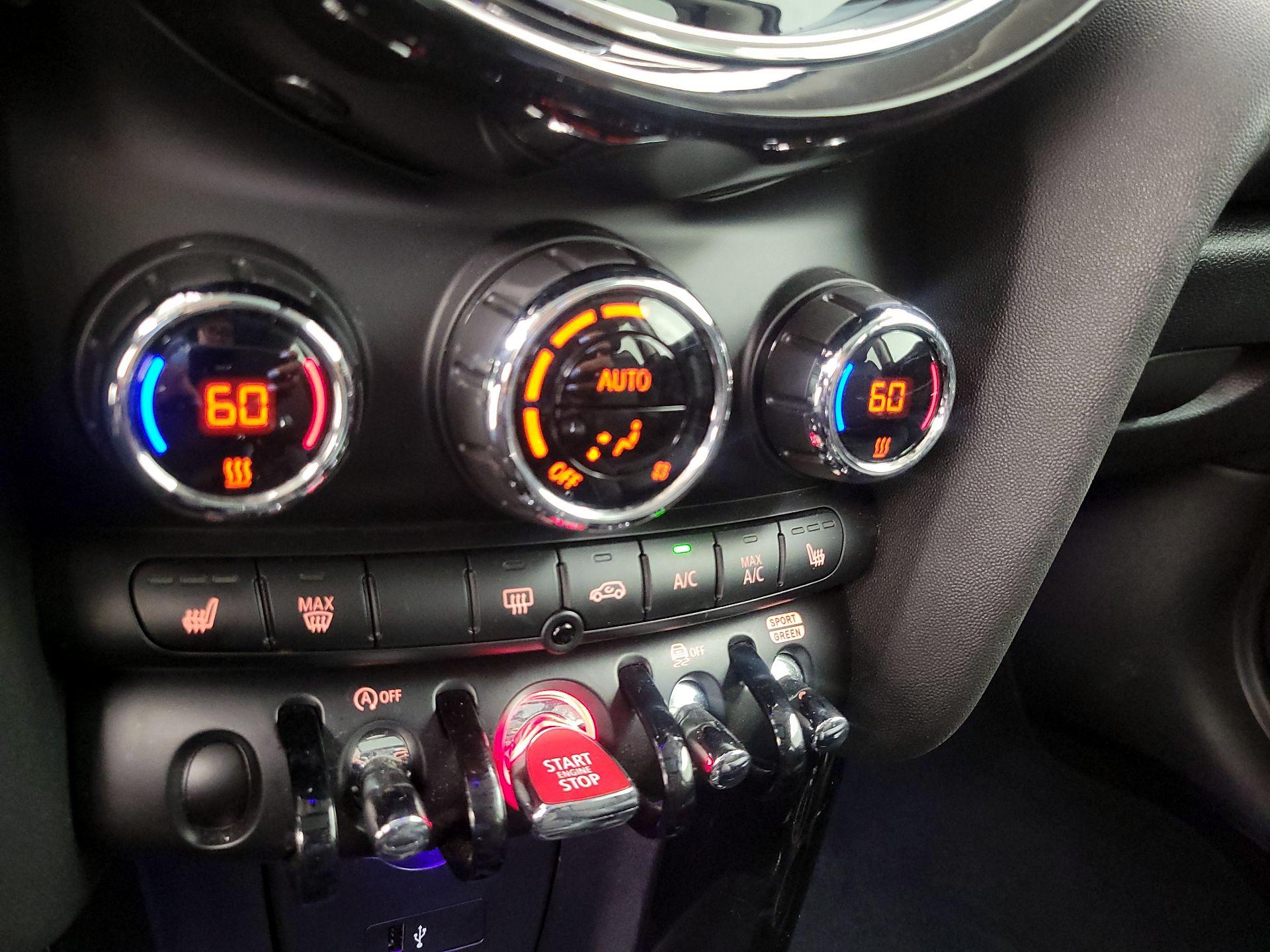 Thumbnail: 2021 MINI Cooper Hardtop - 16