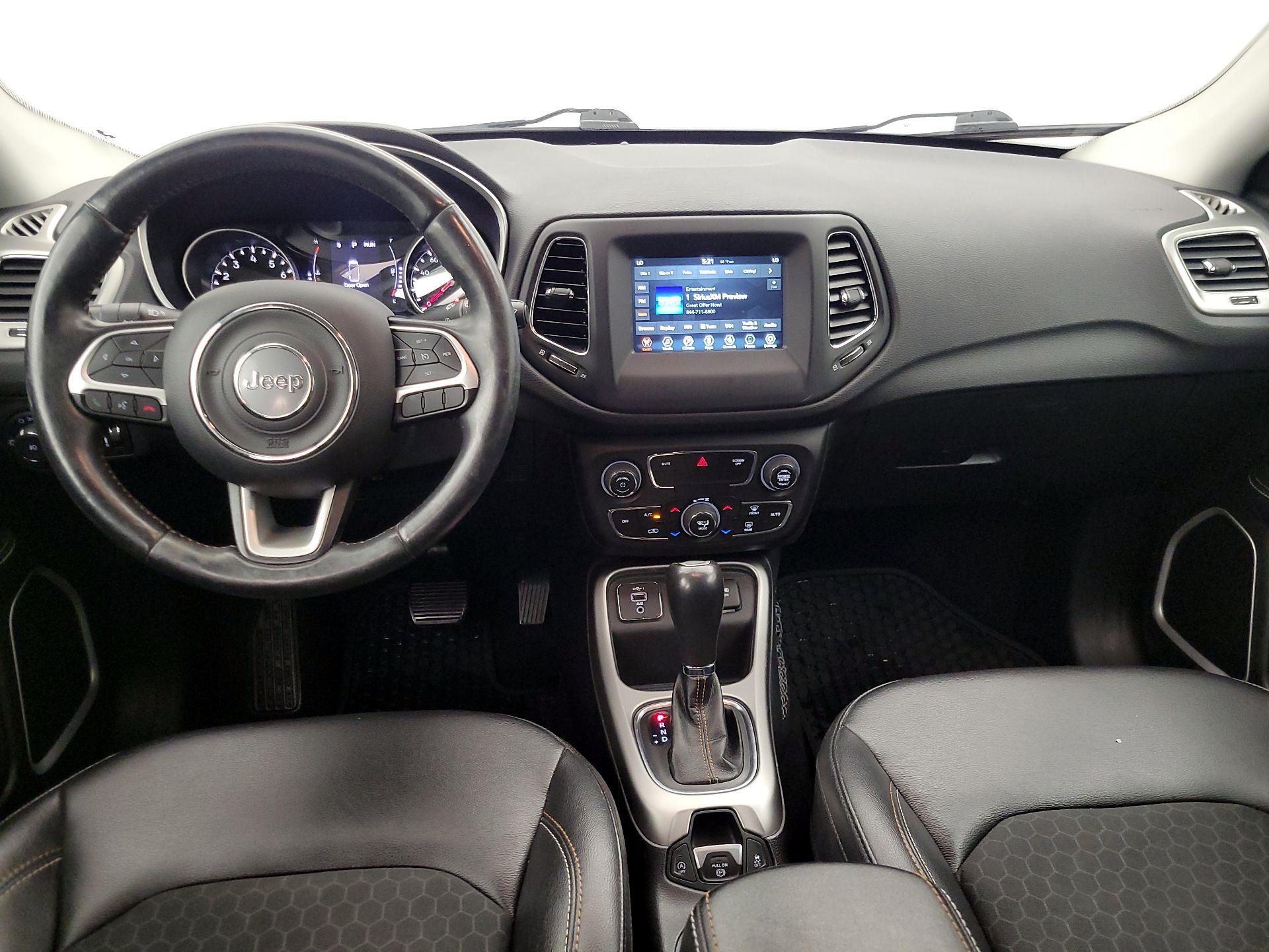 Thumbnail: 2019 Jeep Compass - 9