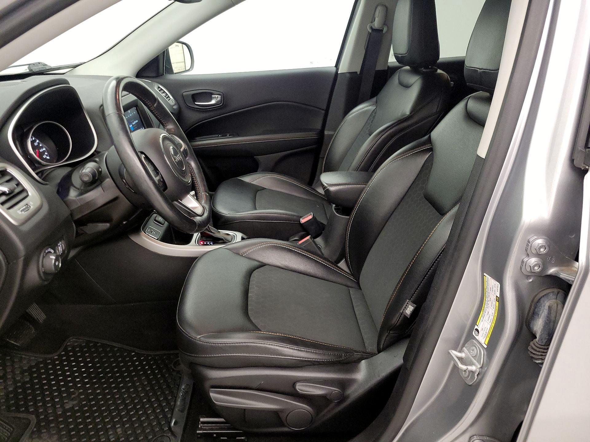 Thumbnail: 2019 Jeep Compass - 11