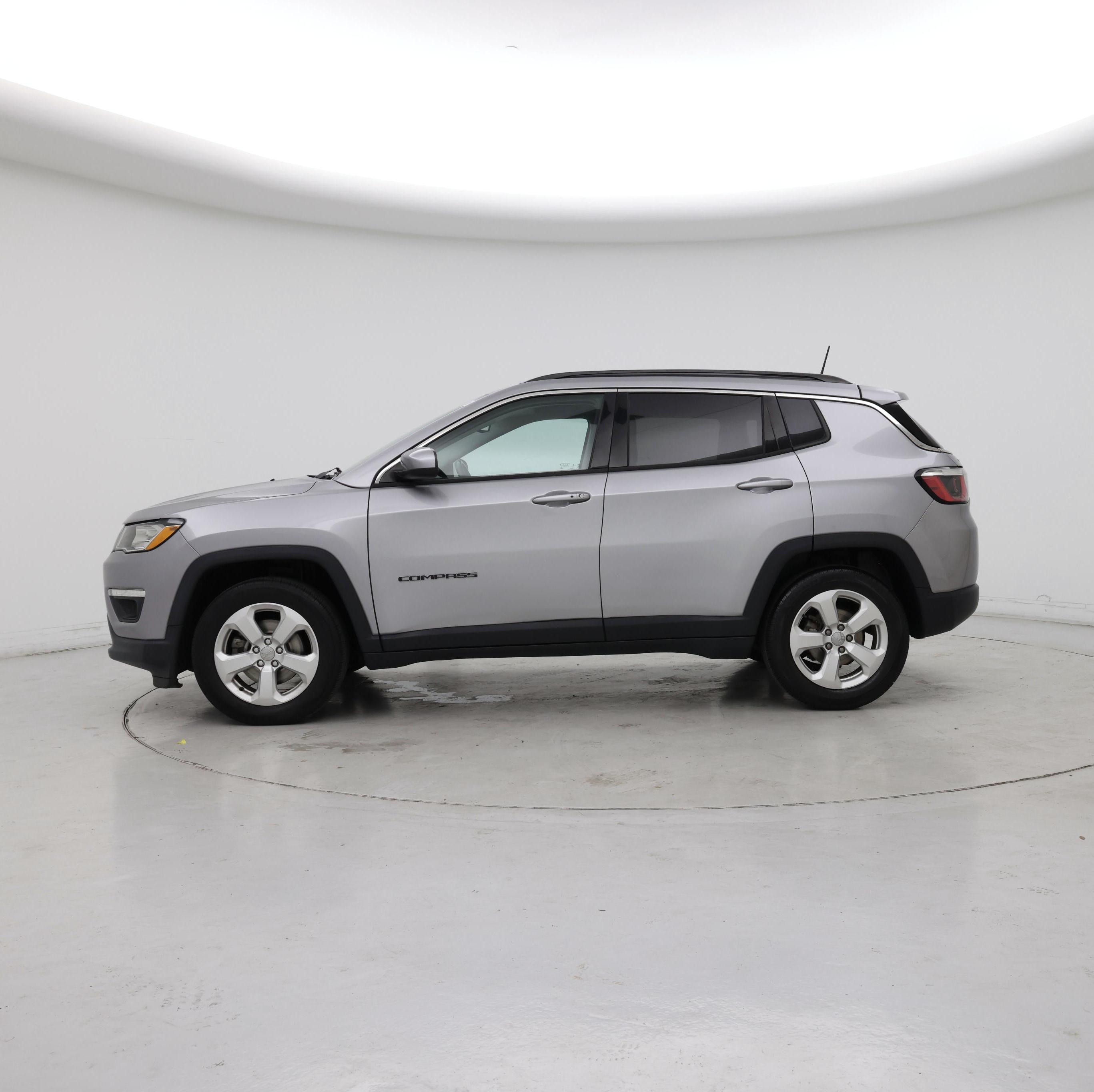 Thumbnail: 2019 Jeep Compass - 3