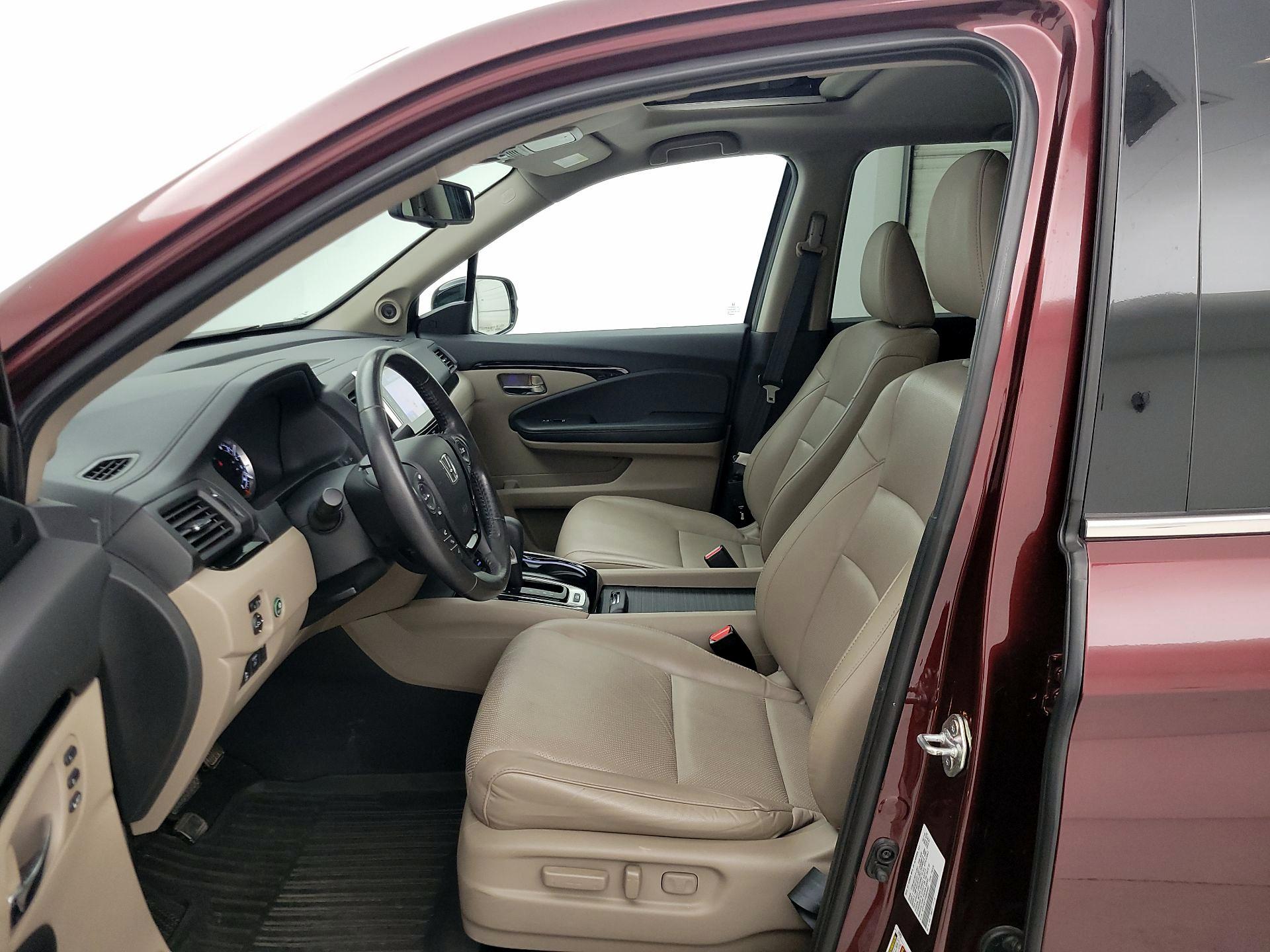 Thumbnail: 2019 Honda Ridgeline - 11