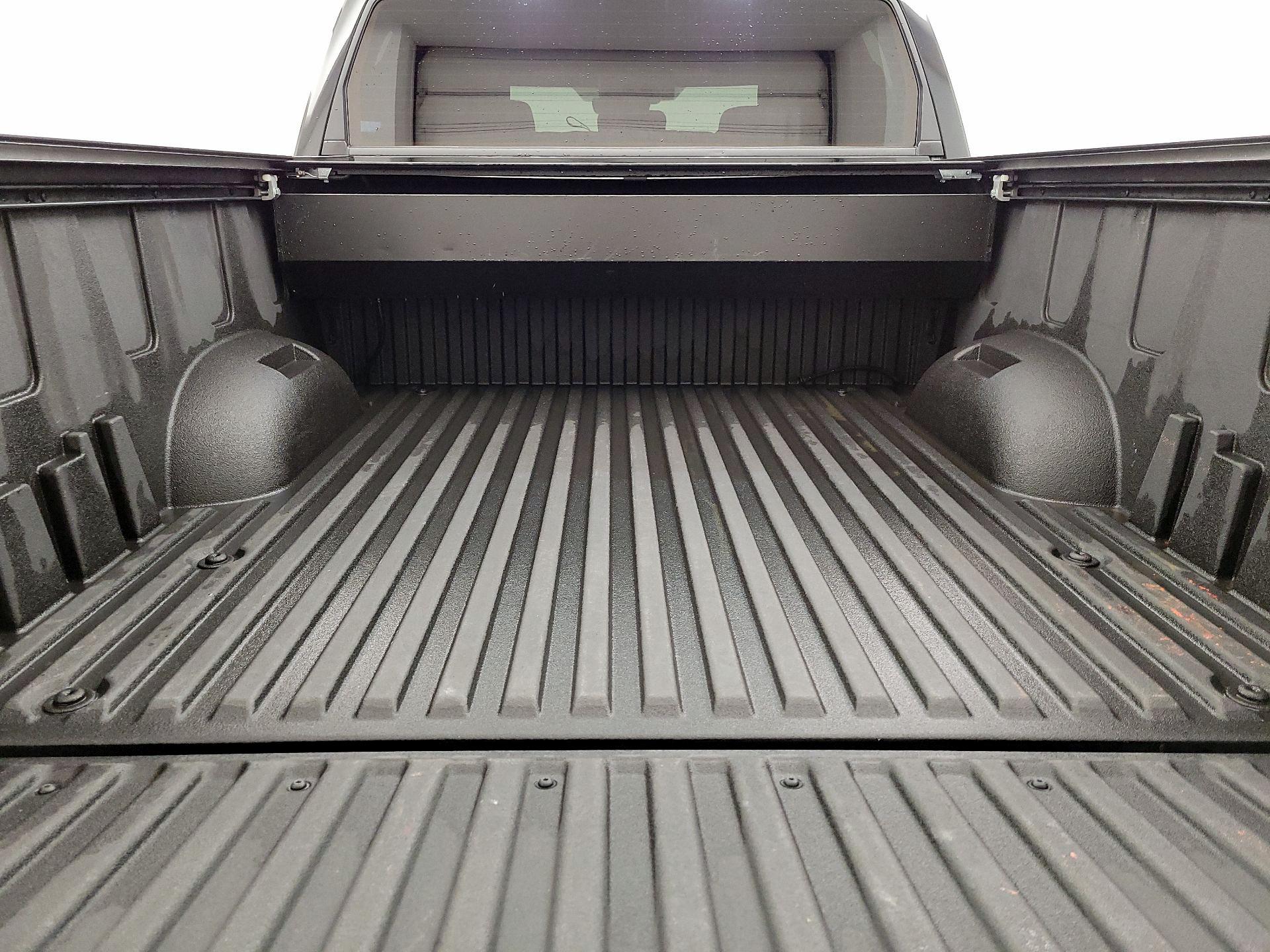 Thumbnail: 2025 Toyota Tundra - 19