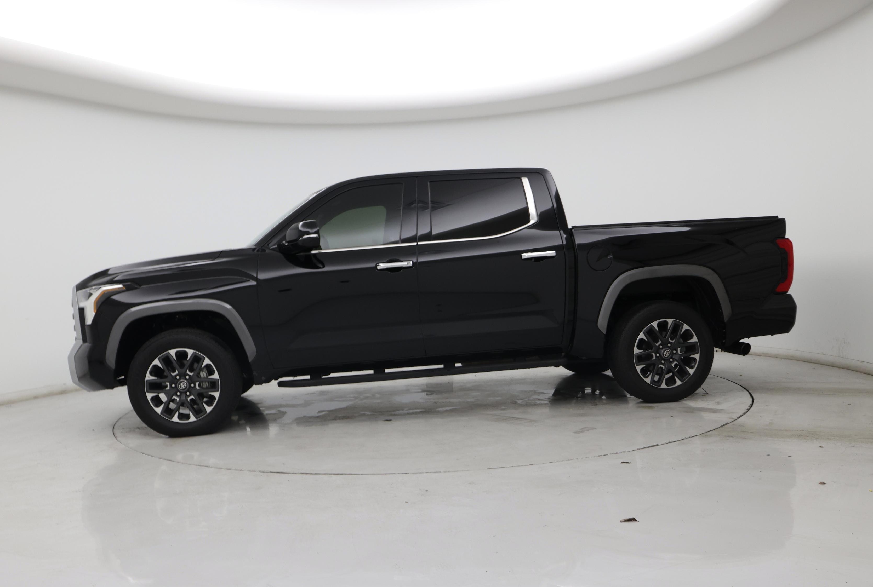 Thumbnail: 2025 Toyota Tundra - 3