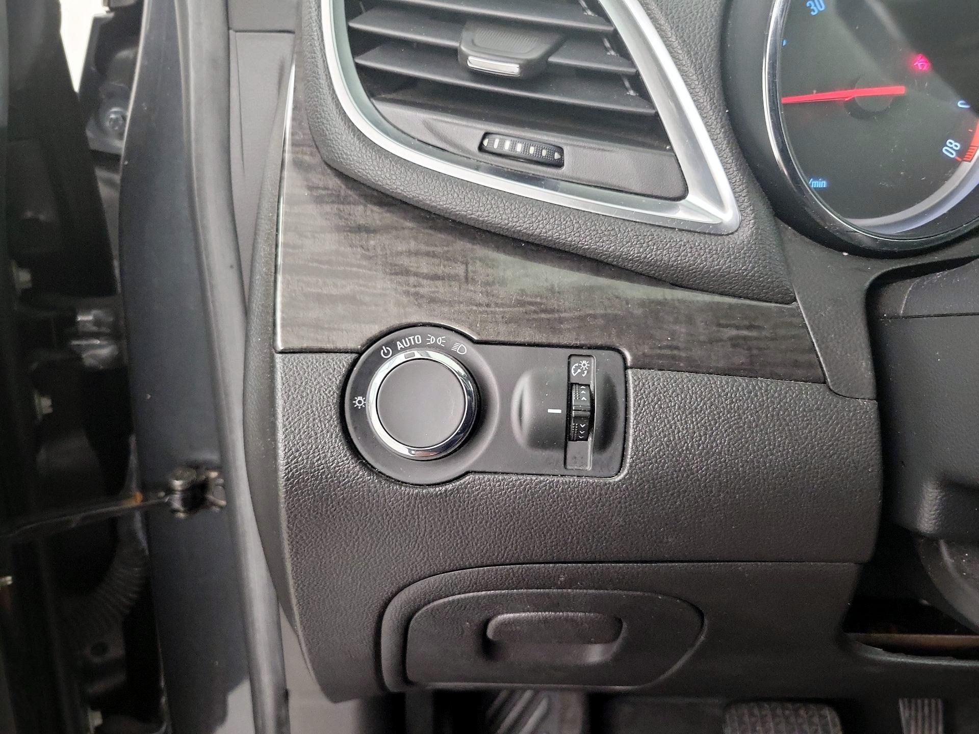 Thumbnail: 2016 Buick Encore - 11