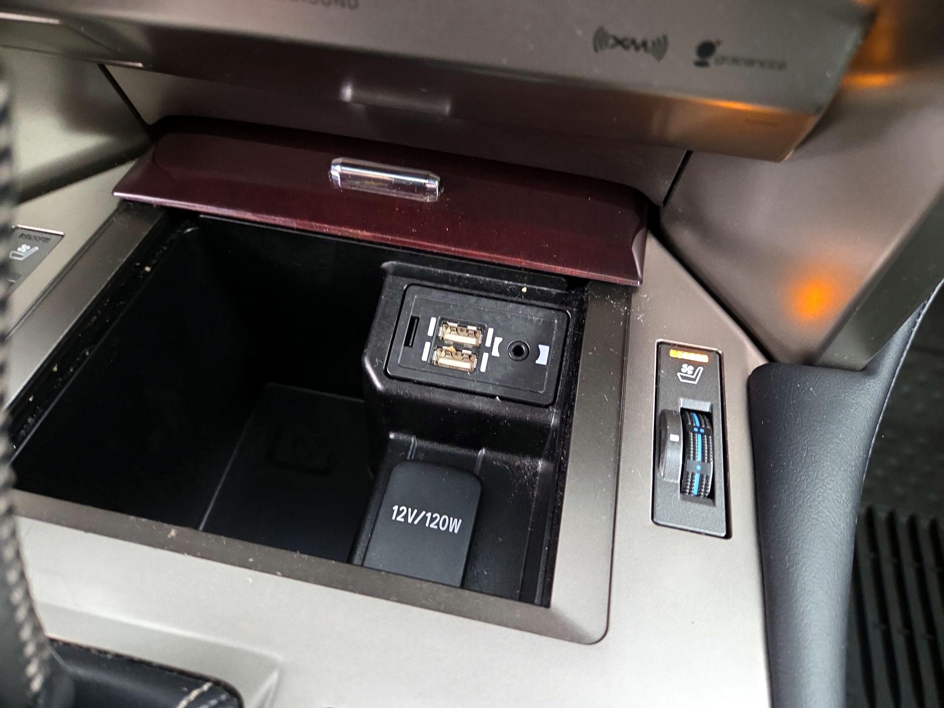 Thumbnail: 2019 Lexus GX - 19
