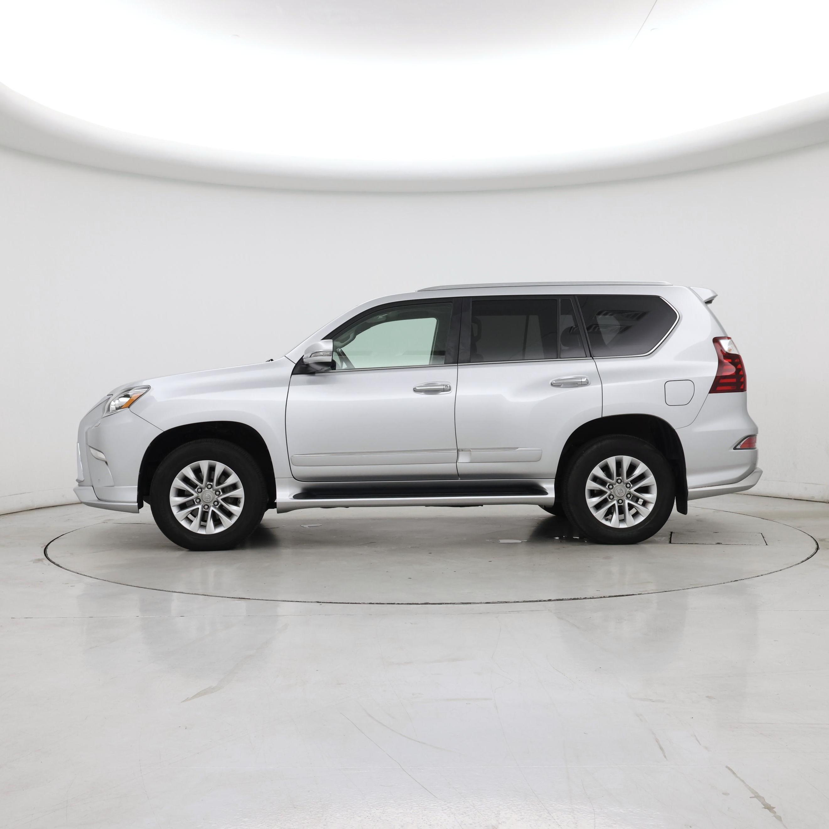 Thumbnail: 2019 Lexus GX - 3