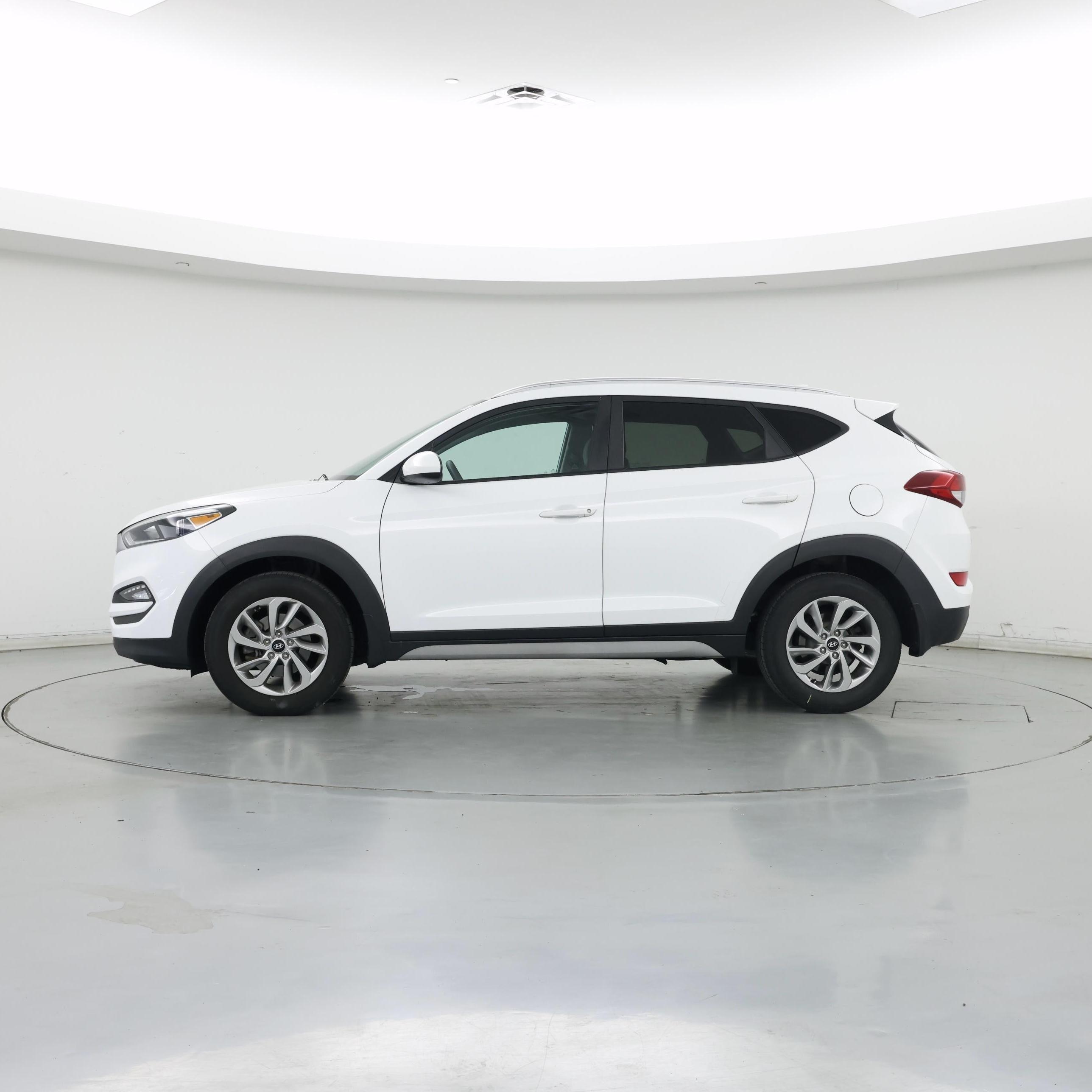 Thumbnail: 2018 Hyundai Tucson - 3