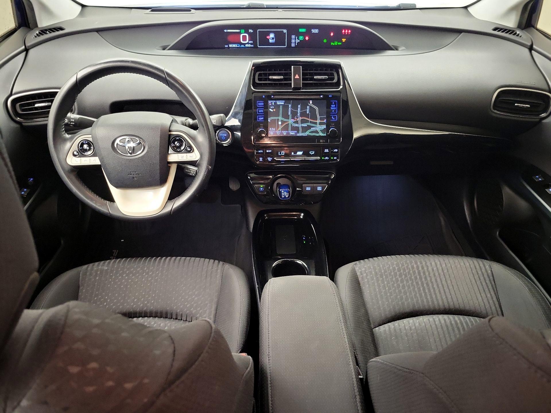Thumbnail: 2018 Toyota Prius - 9