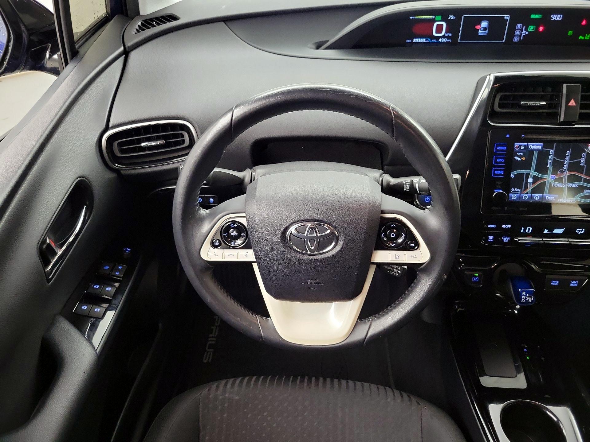 Thumbnail: 2018 Toyota Prius - 10