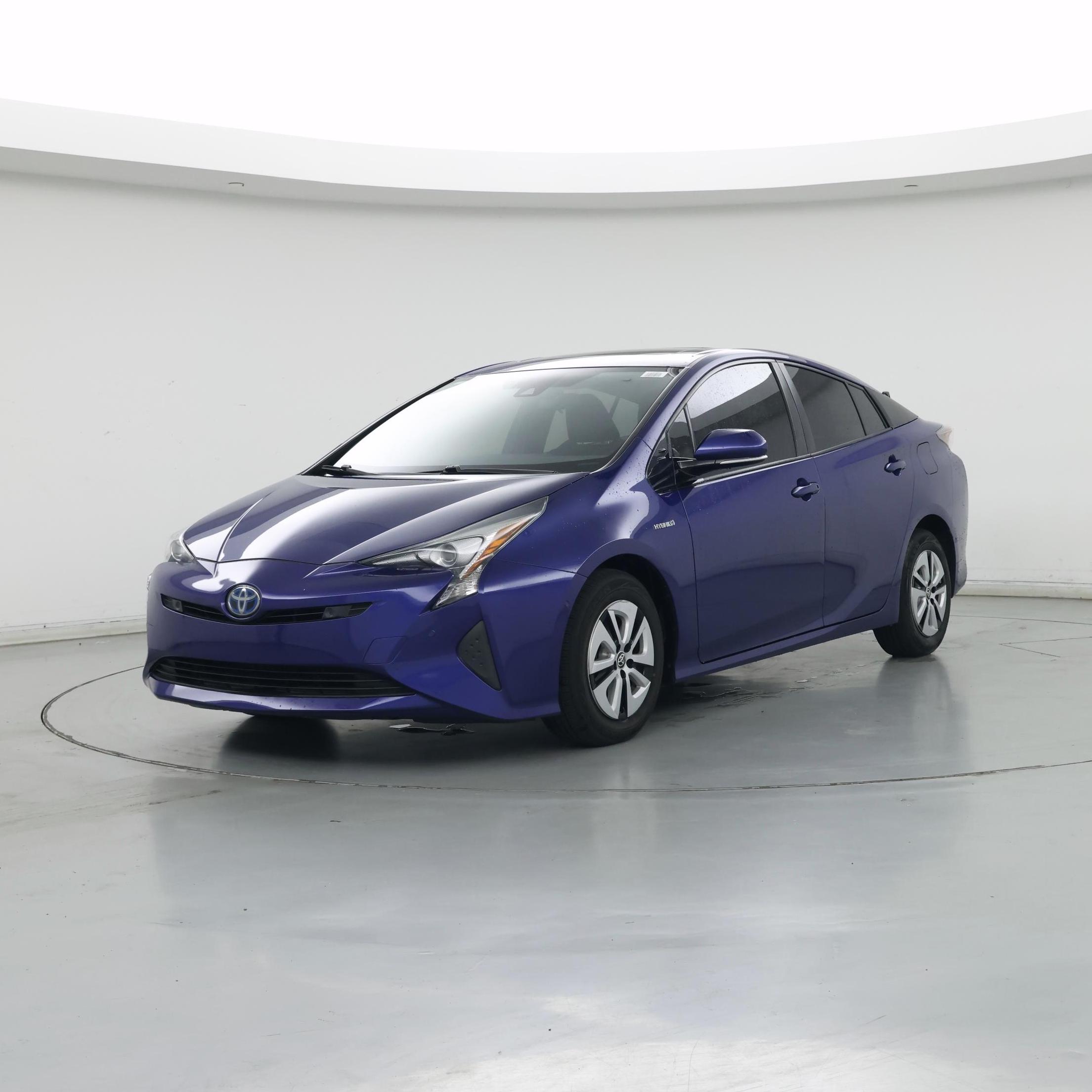 Thumbnail: 2018 Toyota Prius - 4