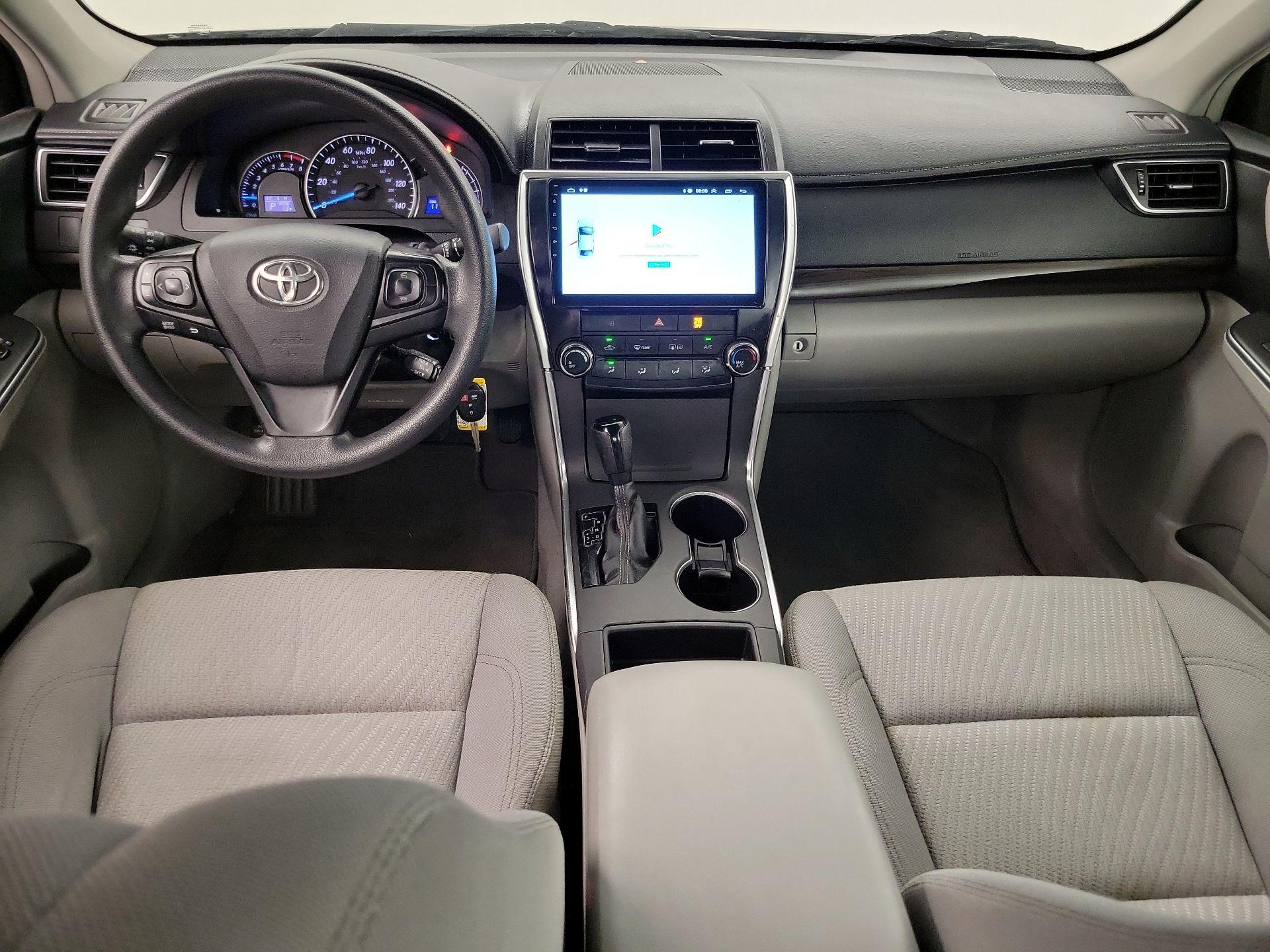 Thumbnail: 2015 Toyota Camry - 9