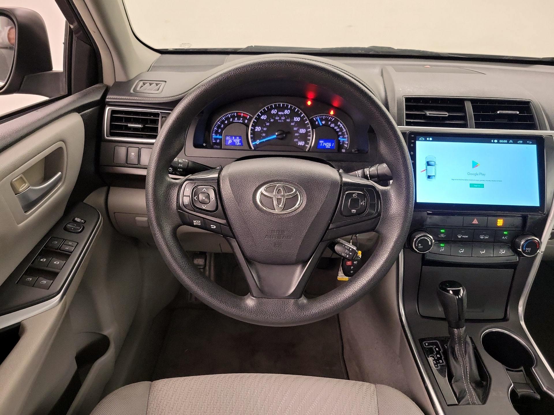 Thumbnail: 2015 Toyota Camry - 10