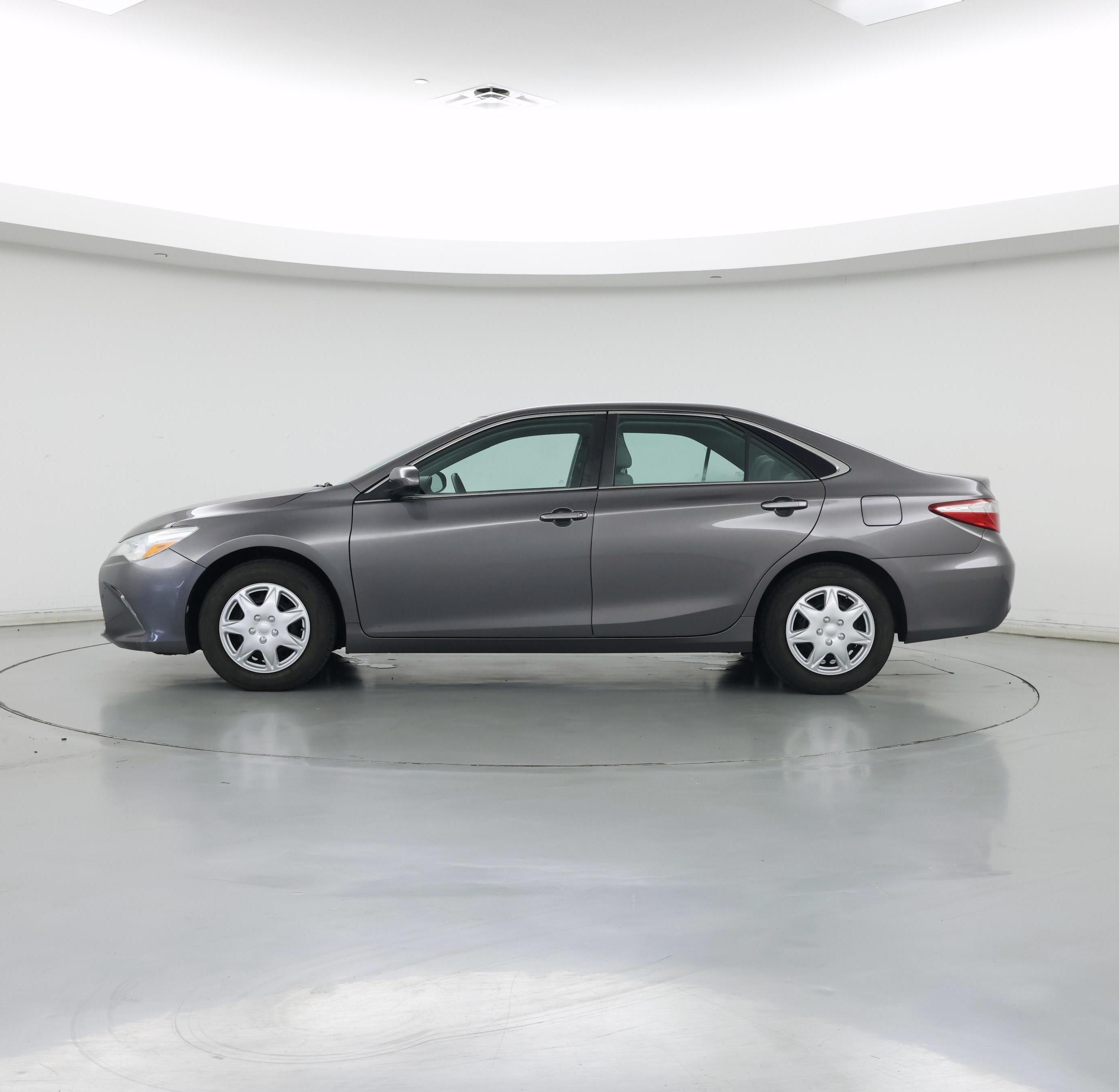 Thumbnail: 2015 Toyota Camry - 3