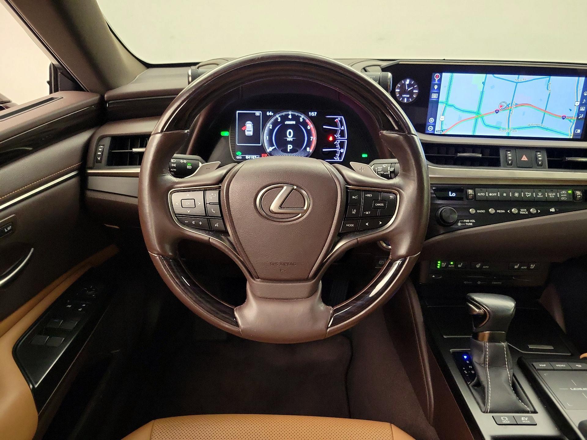 Thumbnail: 2019 Lexus ES - 10