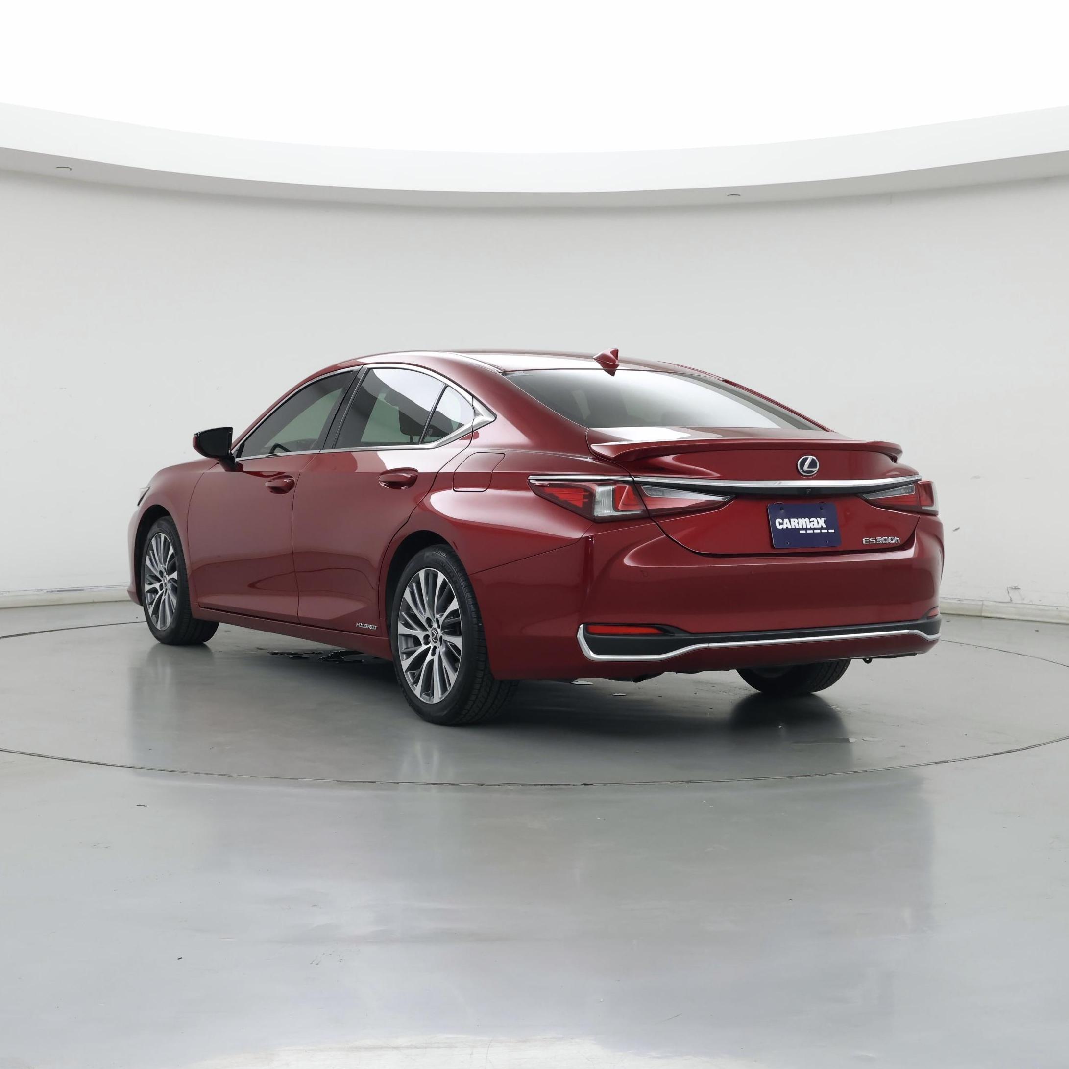 Thumbnail: 2019 Lexus ES - 2