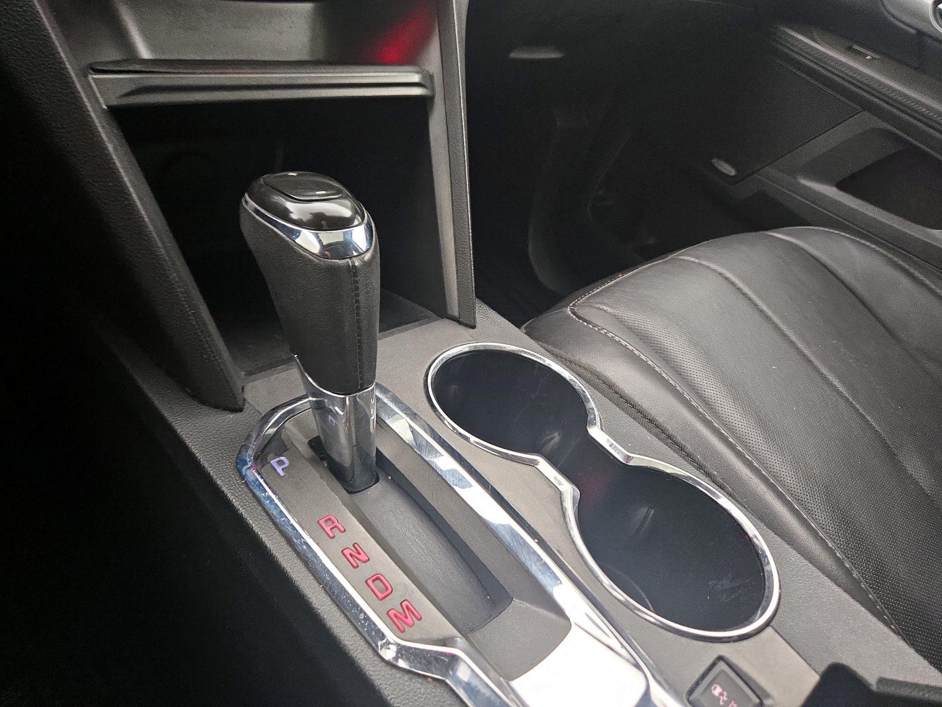 Thumbnail: 2016 GMC Terrain - 16