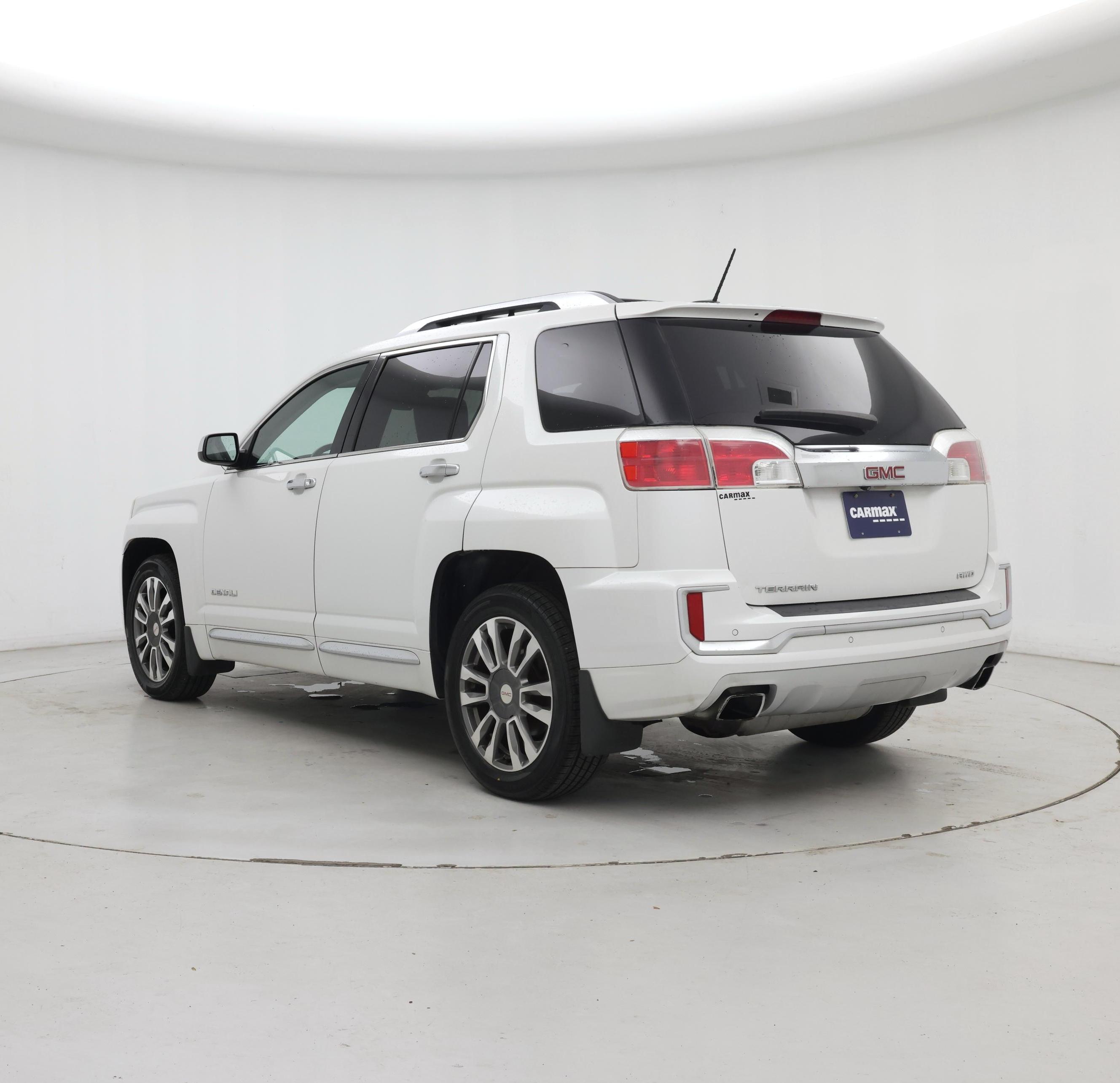 Thumbnail: 2016 GMC Terrain - 2