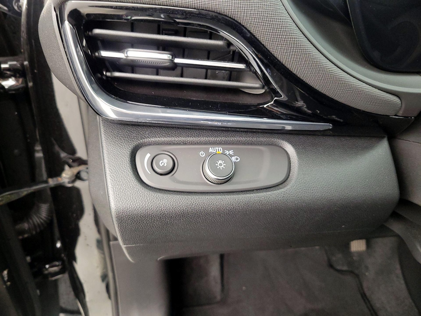 2024 Buick Envista Sport Touring - Photo 14