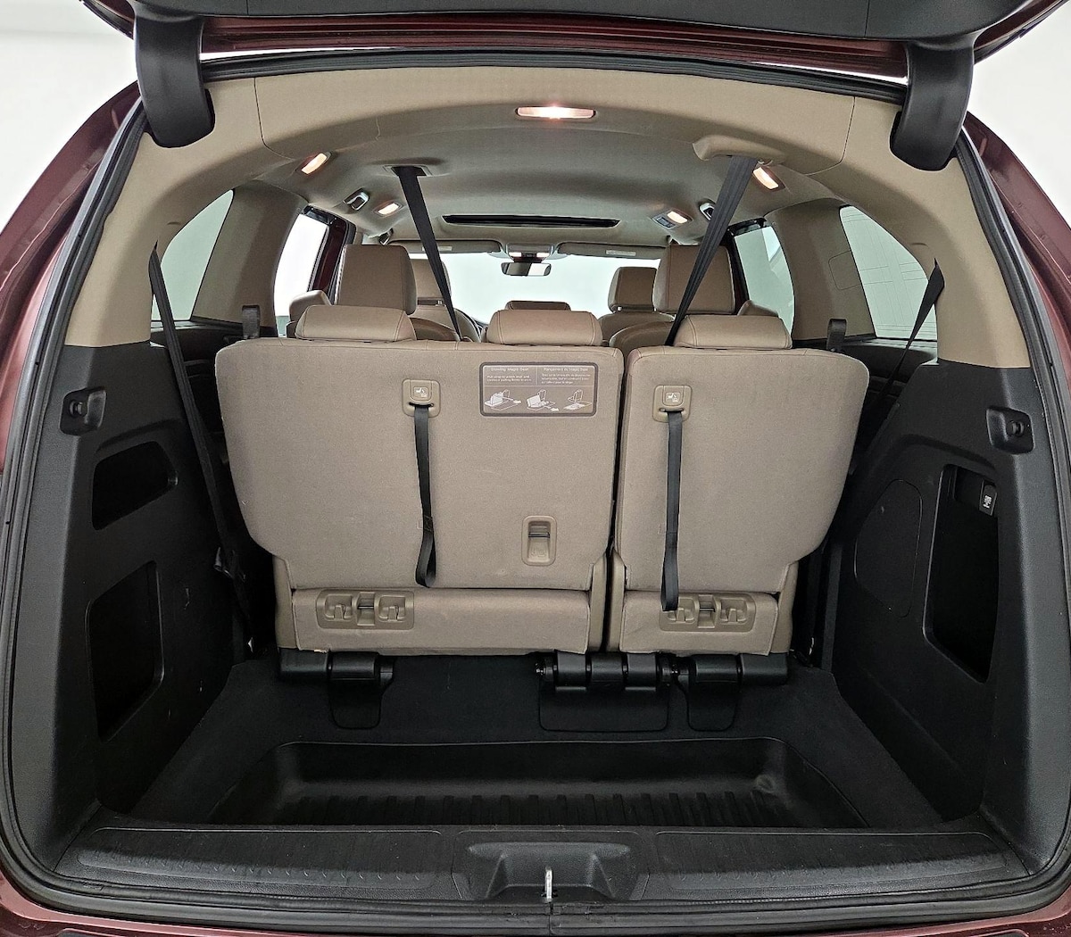 Trunk/Cargo (Seats Up)