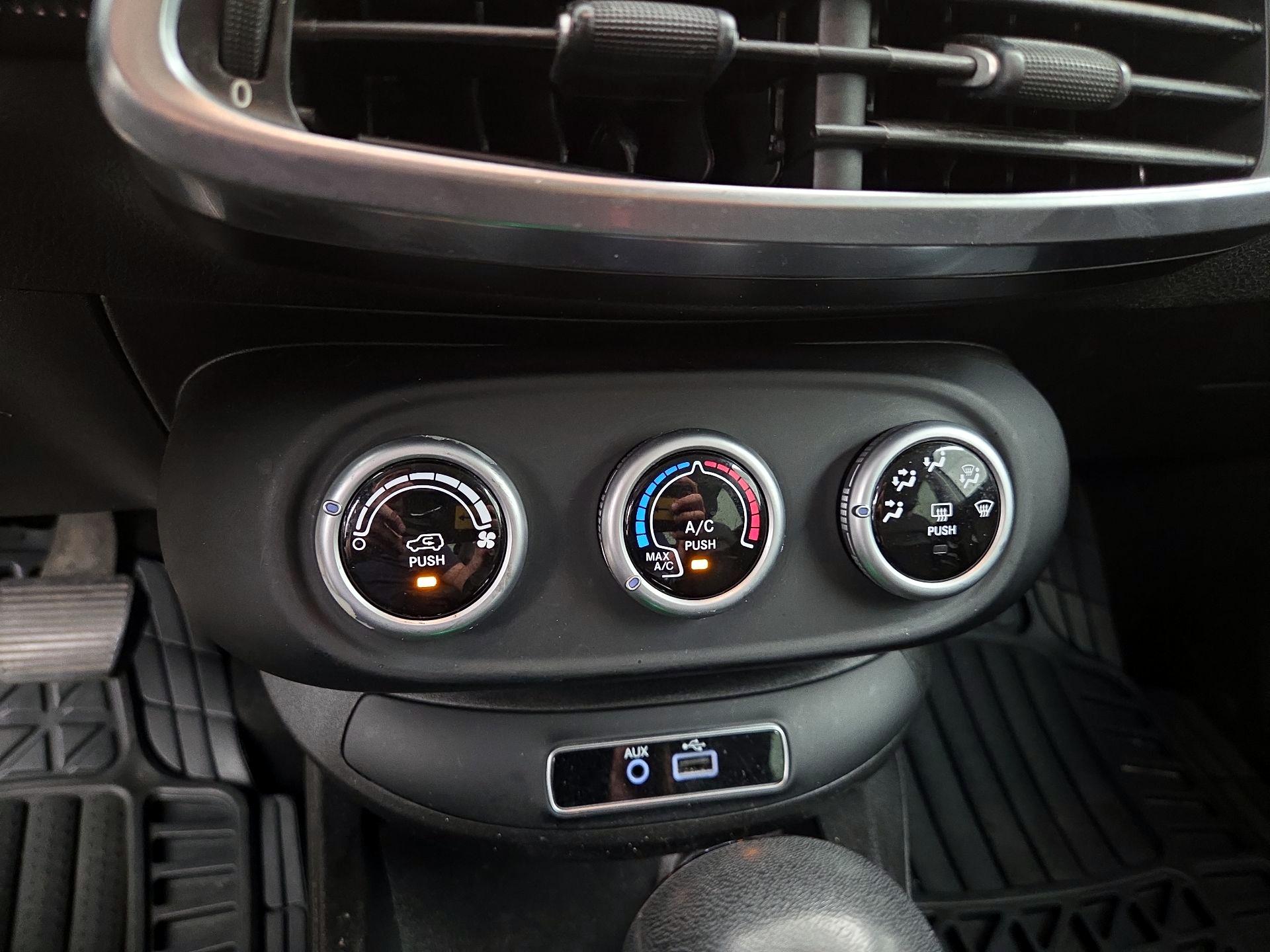 Thumbnail: 2017 Fiat 500X - 15