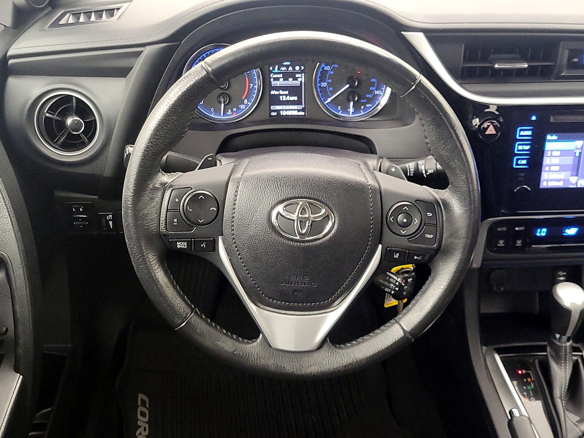 Thumbnail: 2017 Toyota Corolla - 10