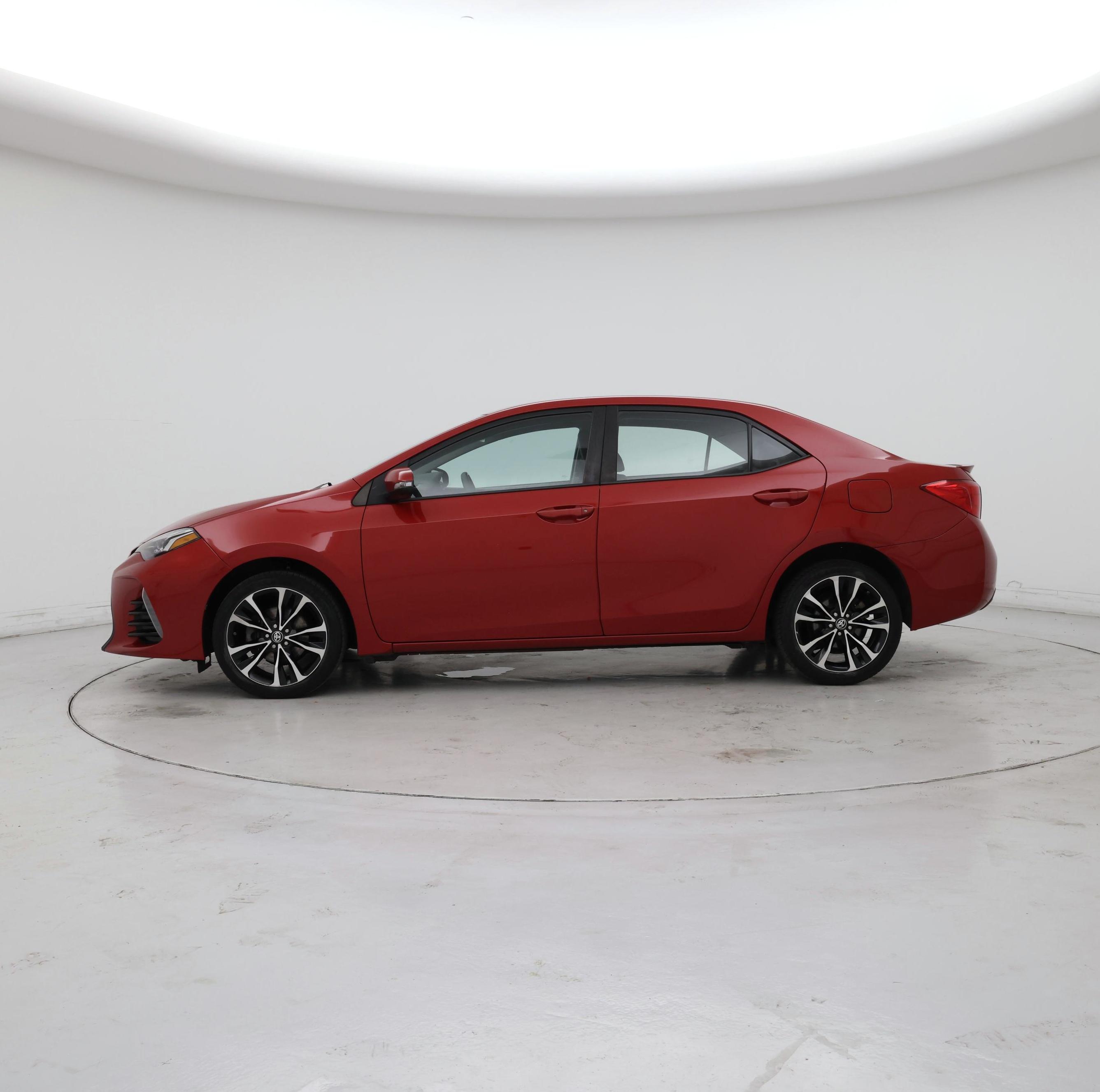 Thumbnail: 2017 Toyota Corolla - 3