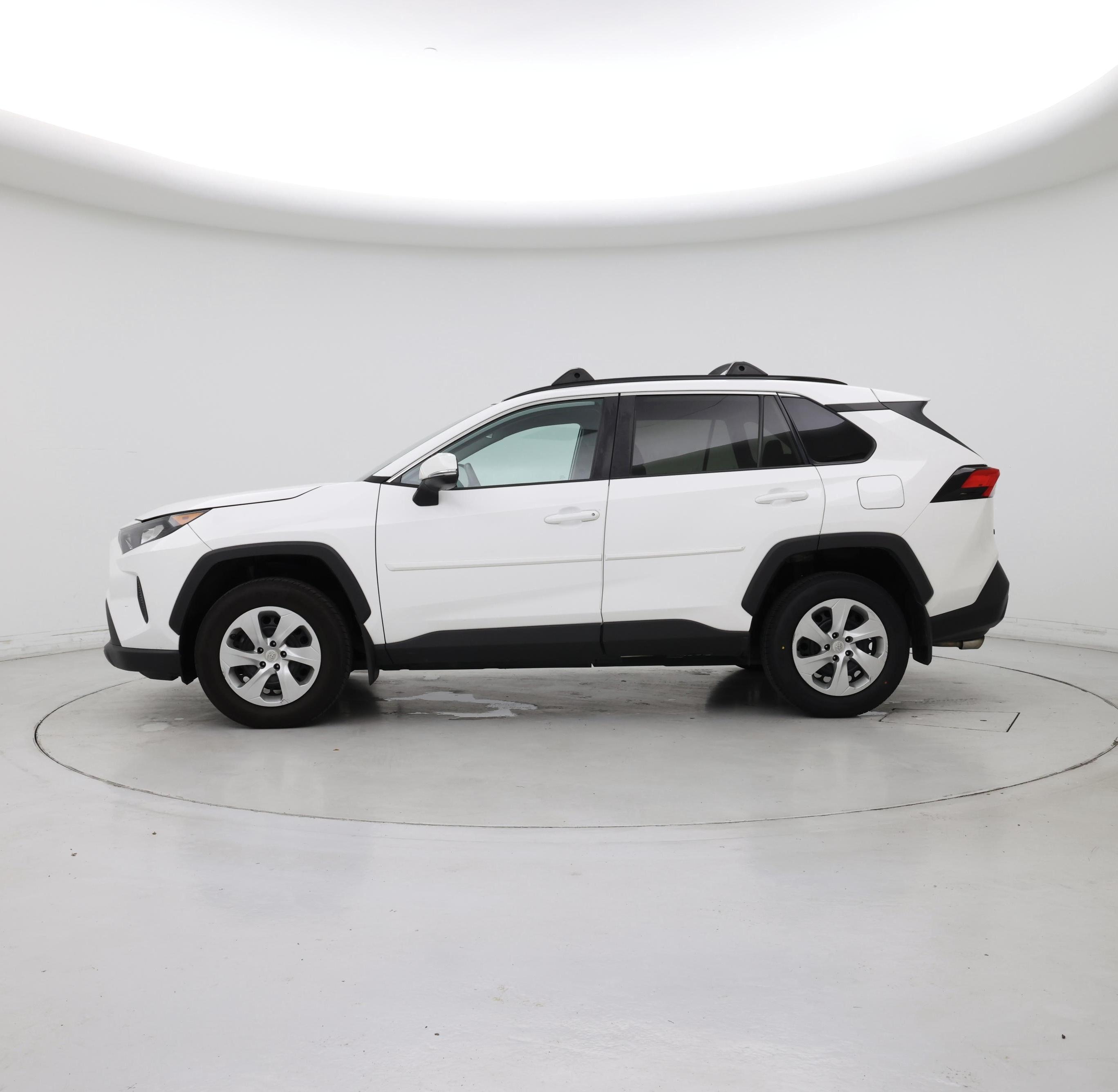 Thumbnail: 2020 Toyota RAV4 - 3