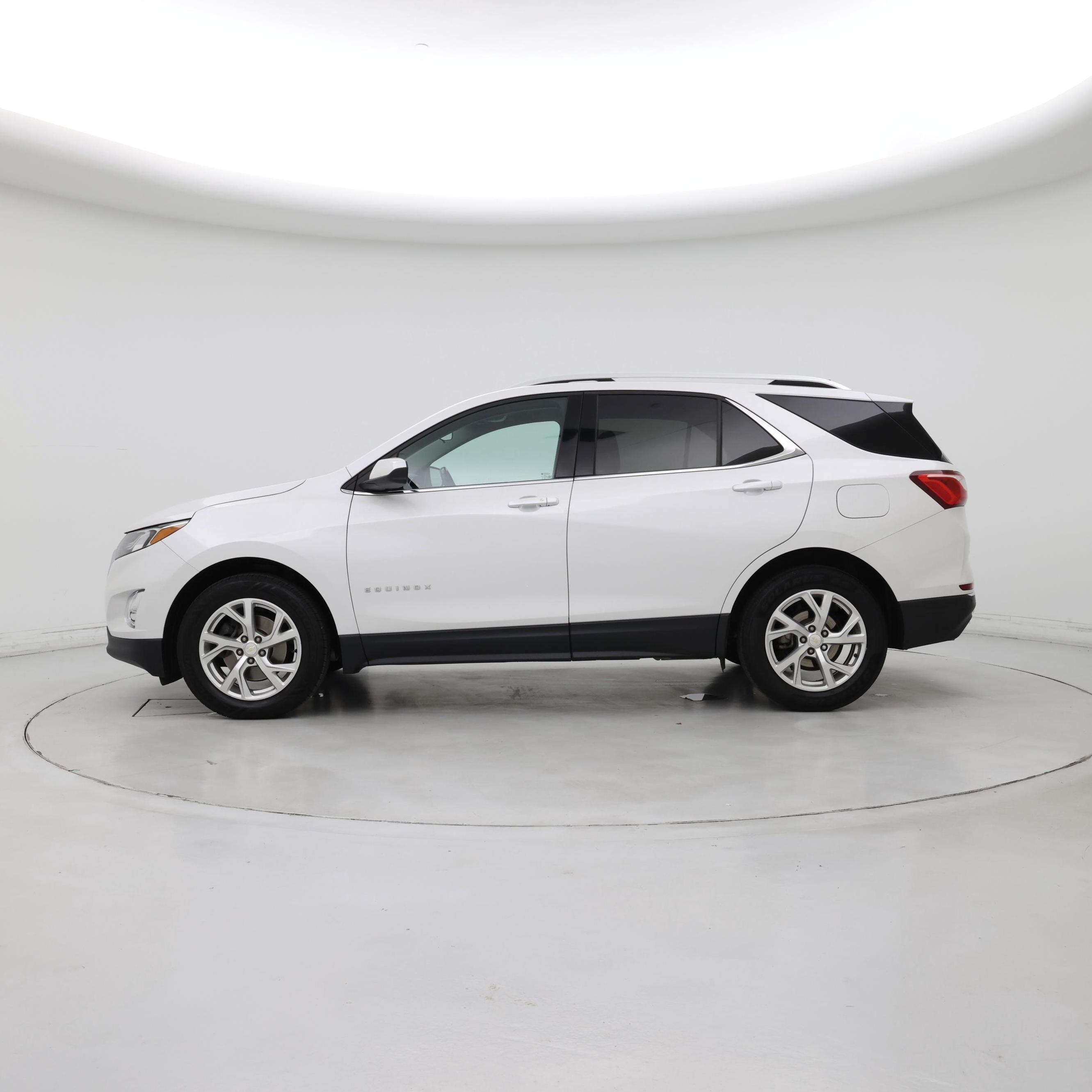 Thumbnail: 2020 Chevrolet Equinox - 3